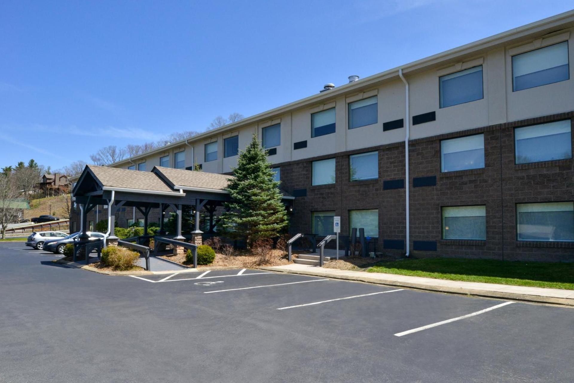 Holiday Inn Express Blowing Rock South, an IHG Hotel photo 75