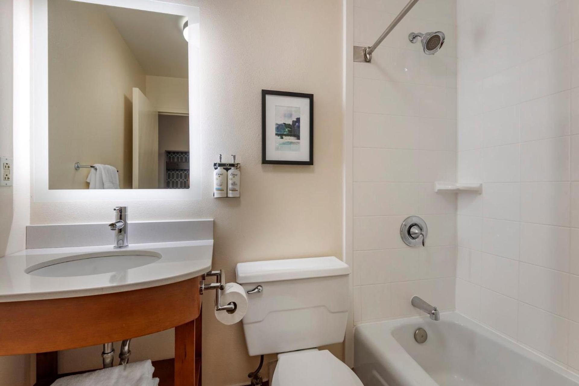 Holiday Inn Bangor by IHG photo 57