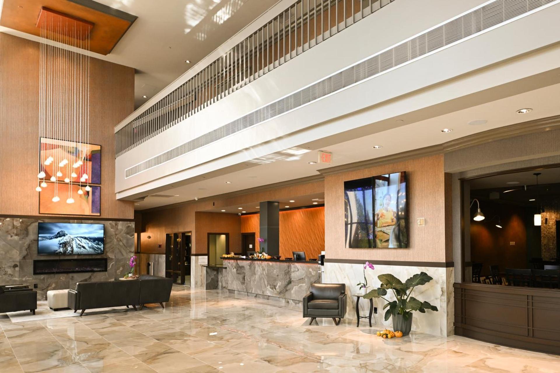 Grand Laurel Hotel photo 3