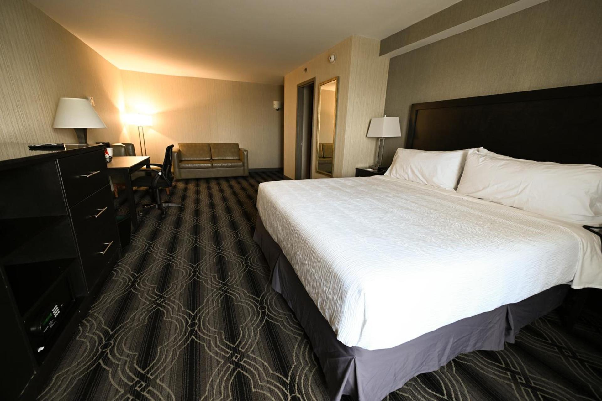 Grand Laurel Hotel photo 12