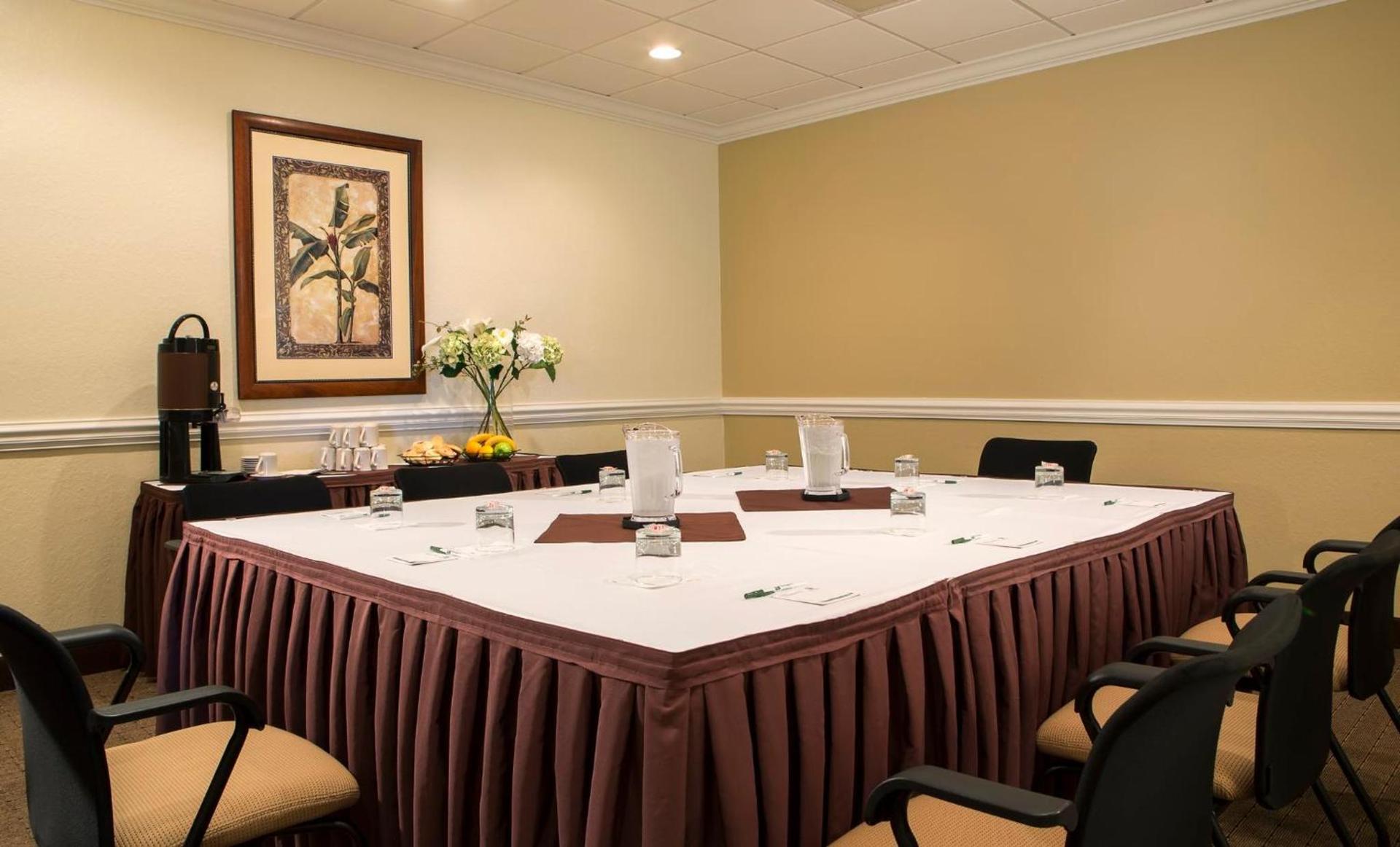 Holiday Inn Resort Orlando - Lake Buena Vista by IHG photo 21