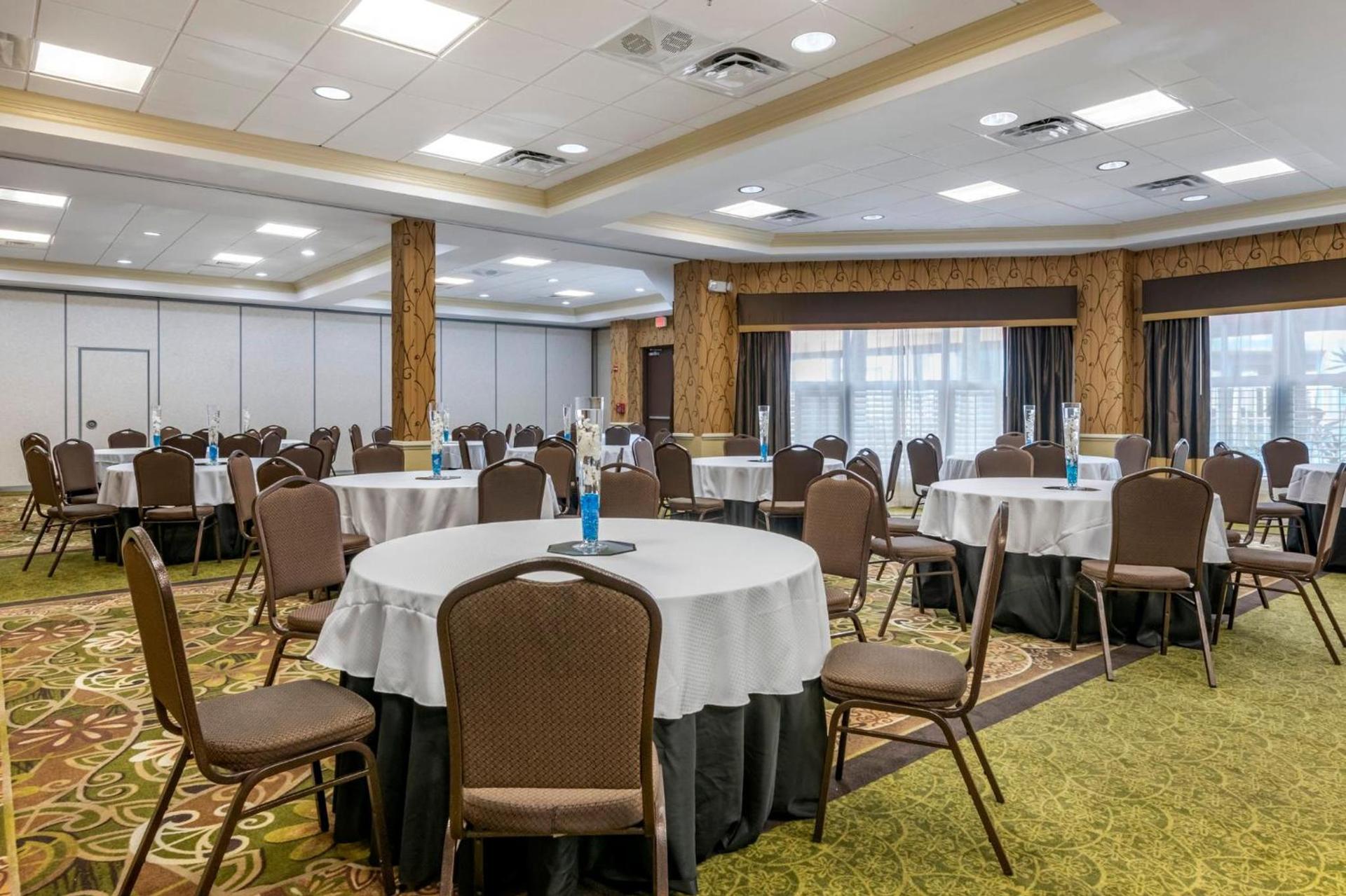 Holiday Inn Resort Orlando - Lake Buena Vista by IHG photo 66