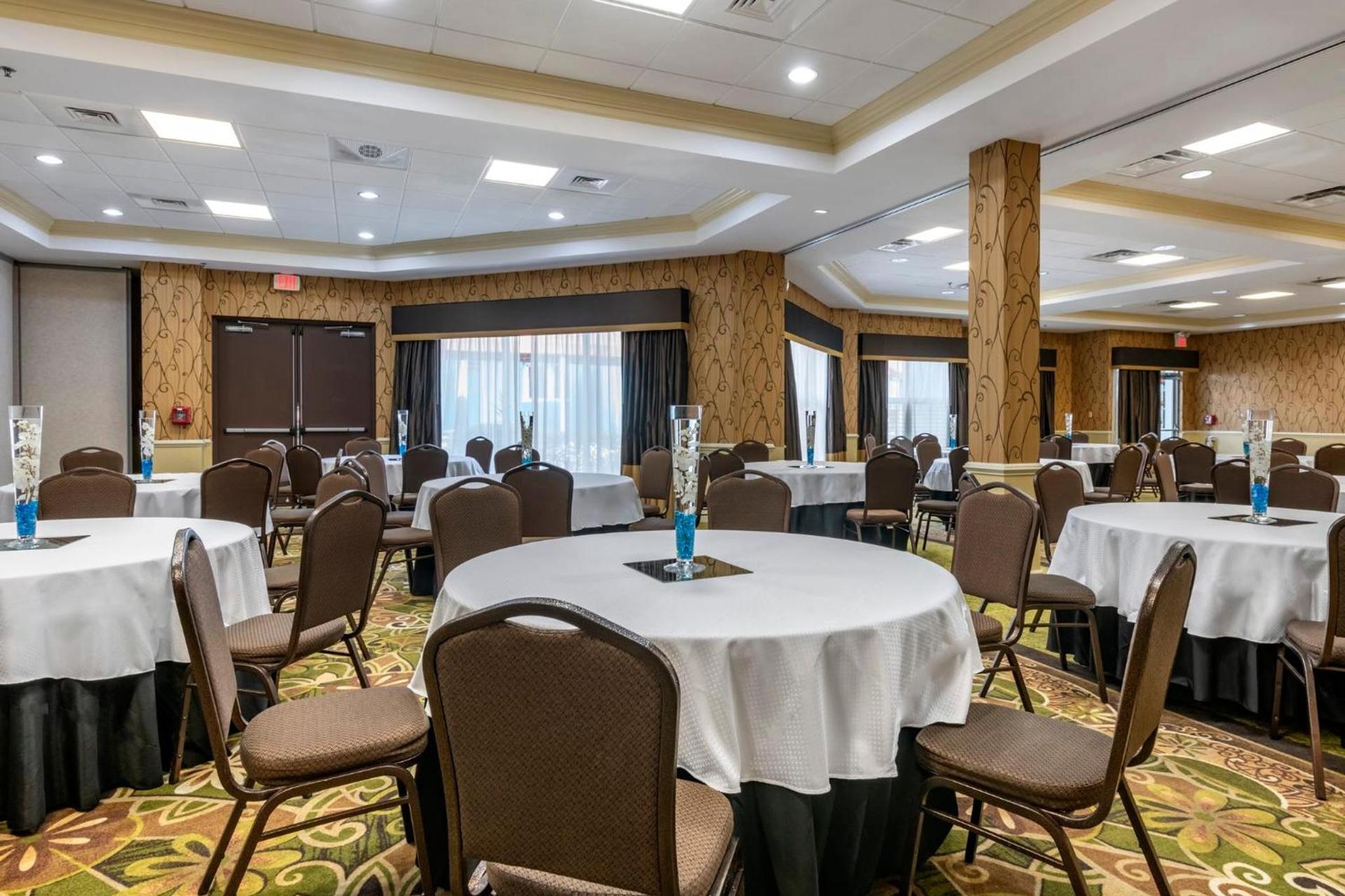 Holiday Inn Resort Orlando - Lake Buena Vista by IHG photo 30