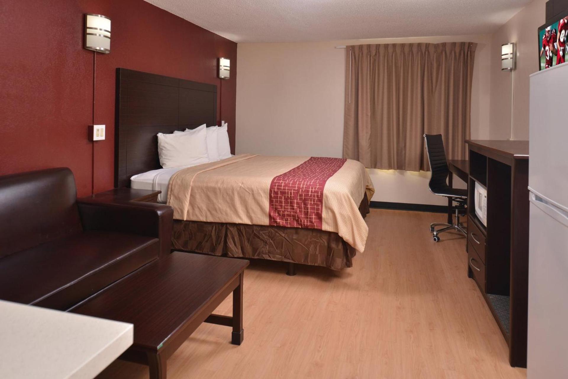 Red Roof Inn Van Horn photo 25