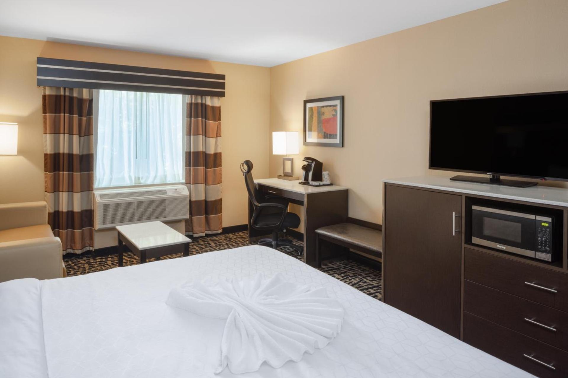 Holiday Inn Poughkeepsie by IHG photo 41