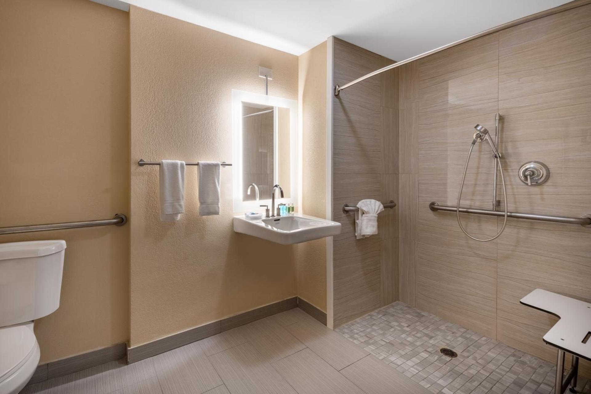 Holiday Inn Poughkeepsie by IHG photo 9