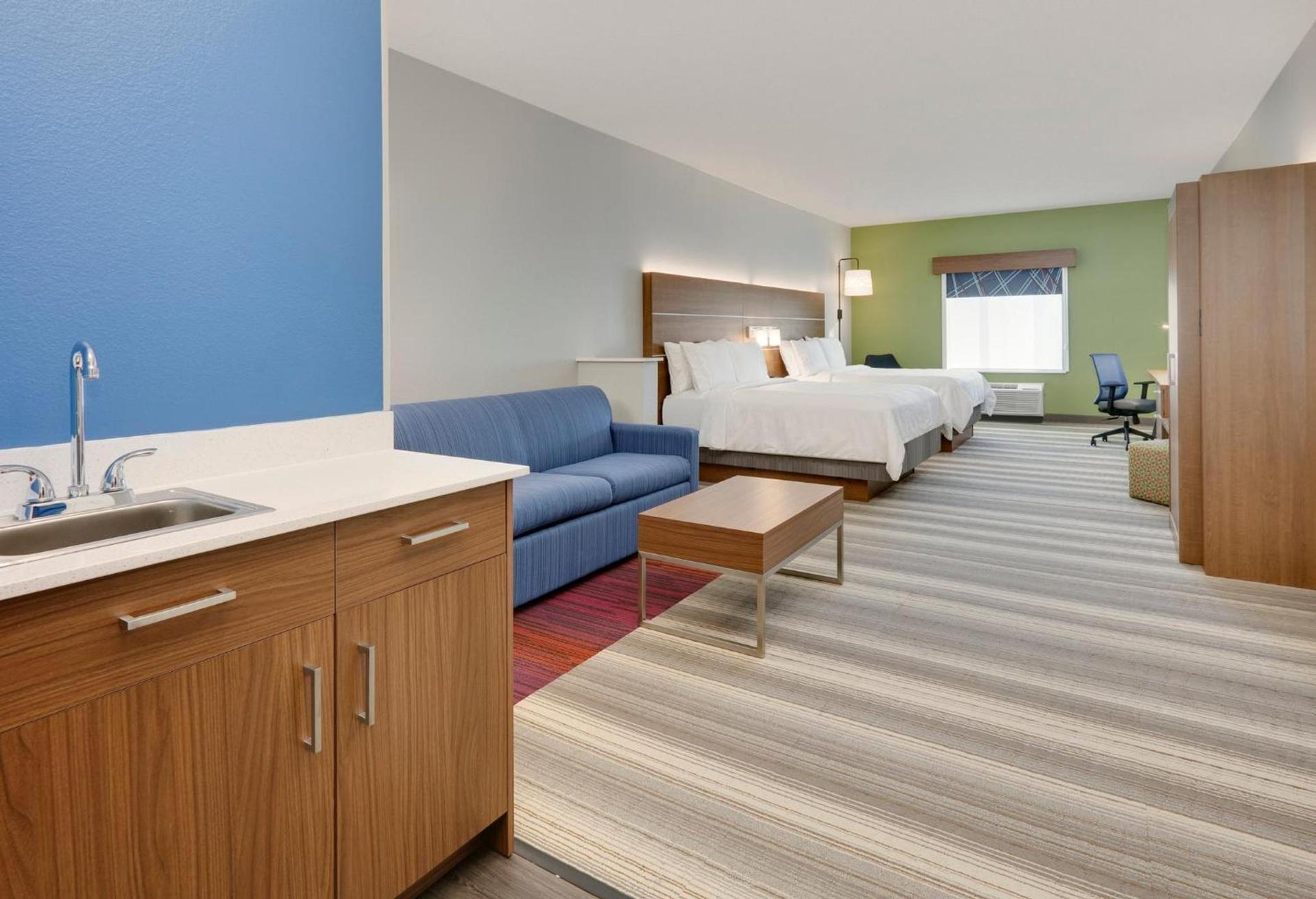 Holiday Inn Express & Suites - Denton North by IHG photo 35