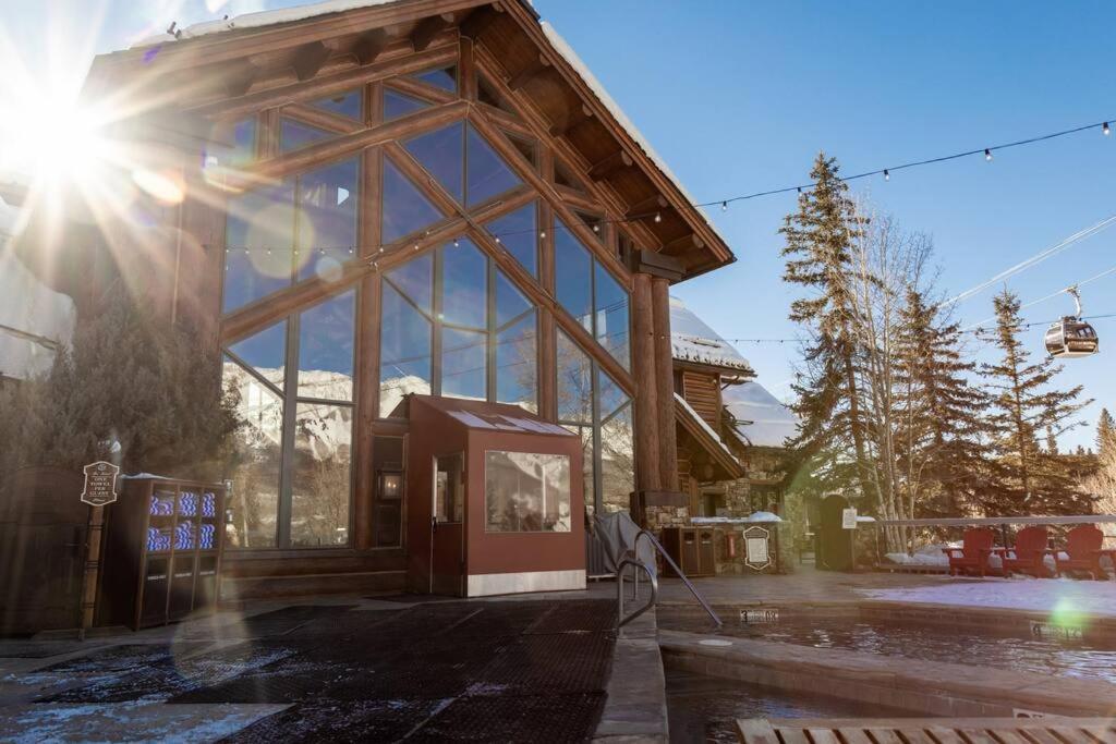 Blue Collar Boutique: Affordable Adventure photo 19