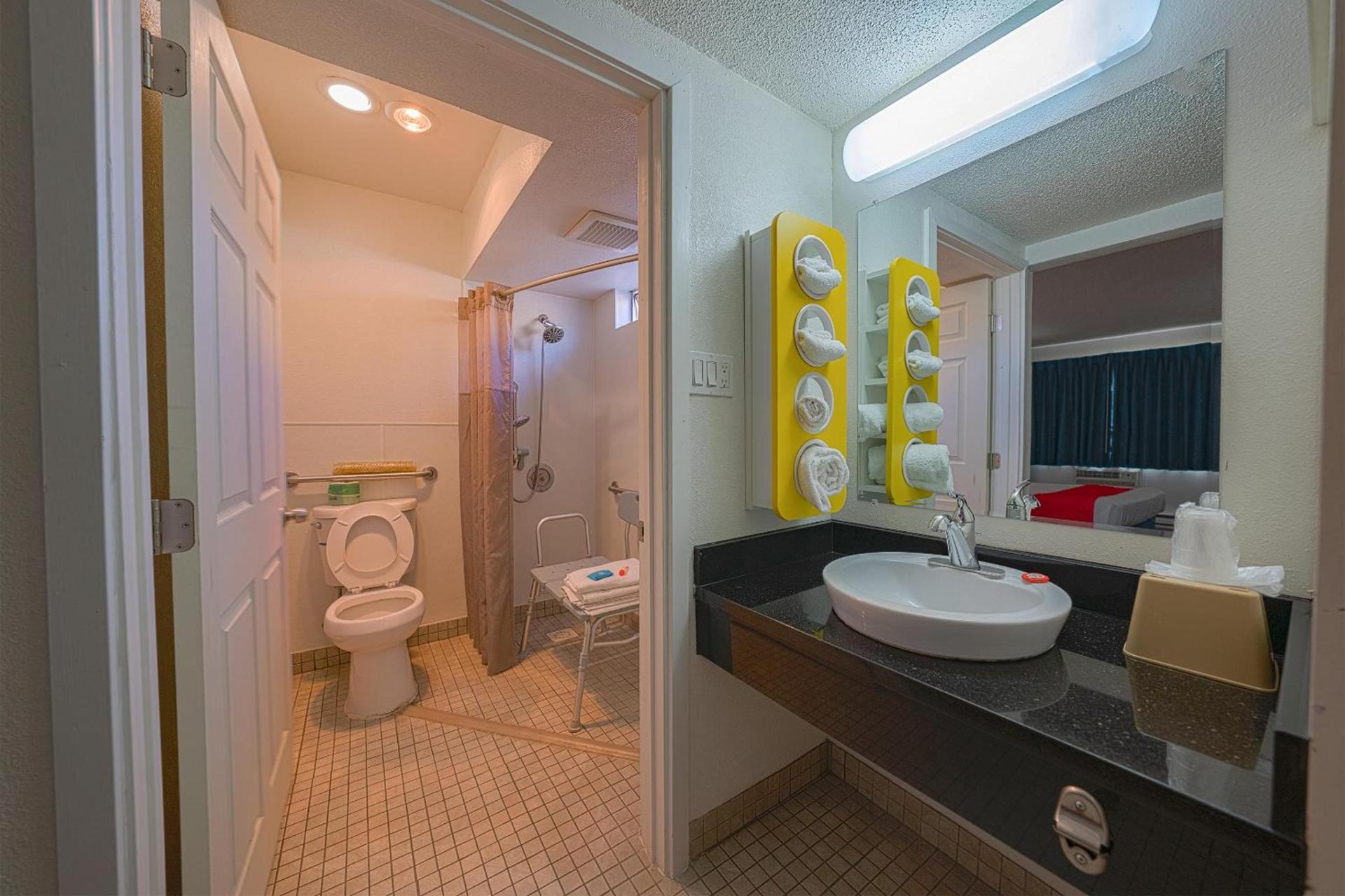 OYO Hotel St Helens OR photo 81