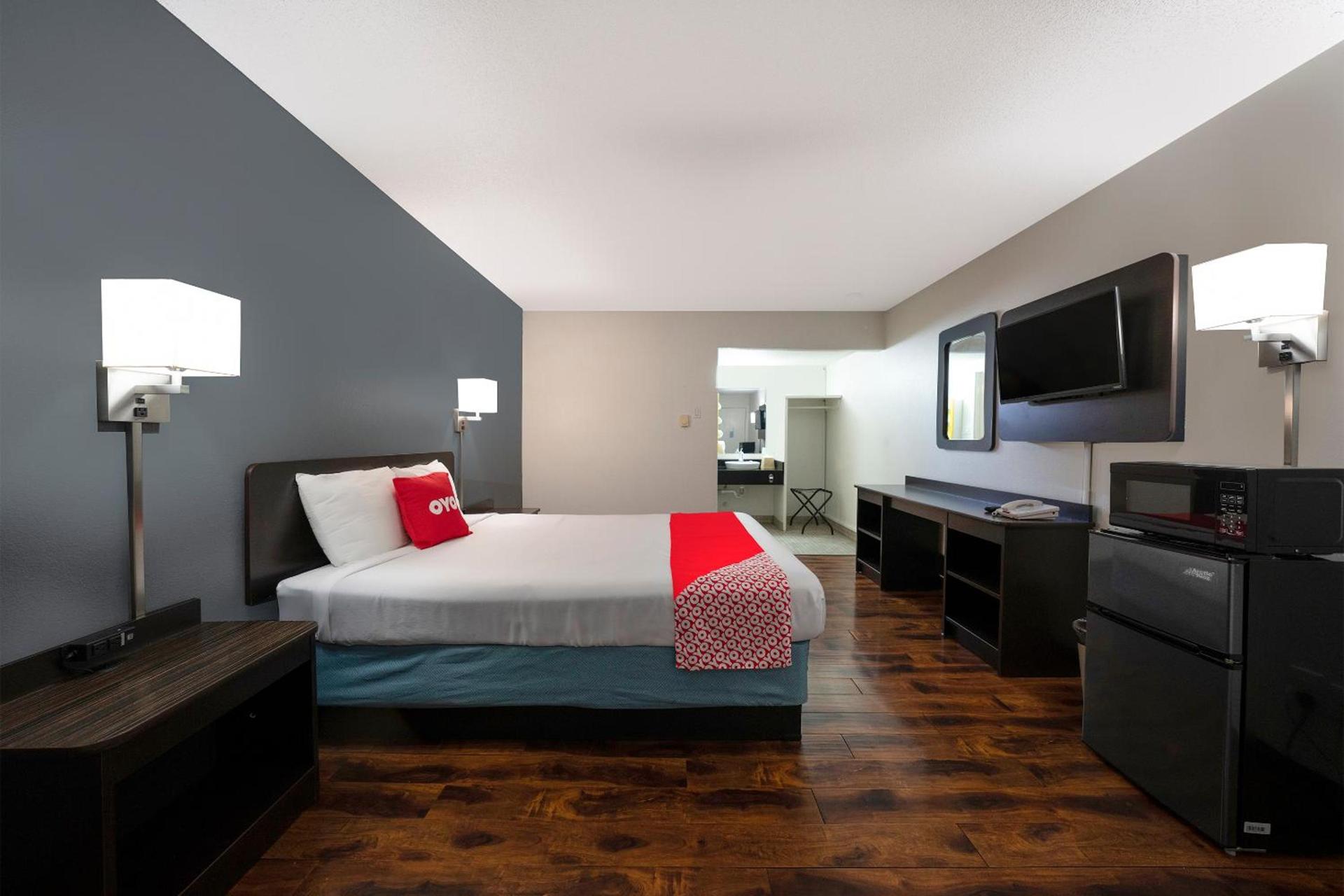OYO Hotel St Helens OR photo 6