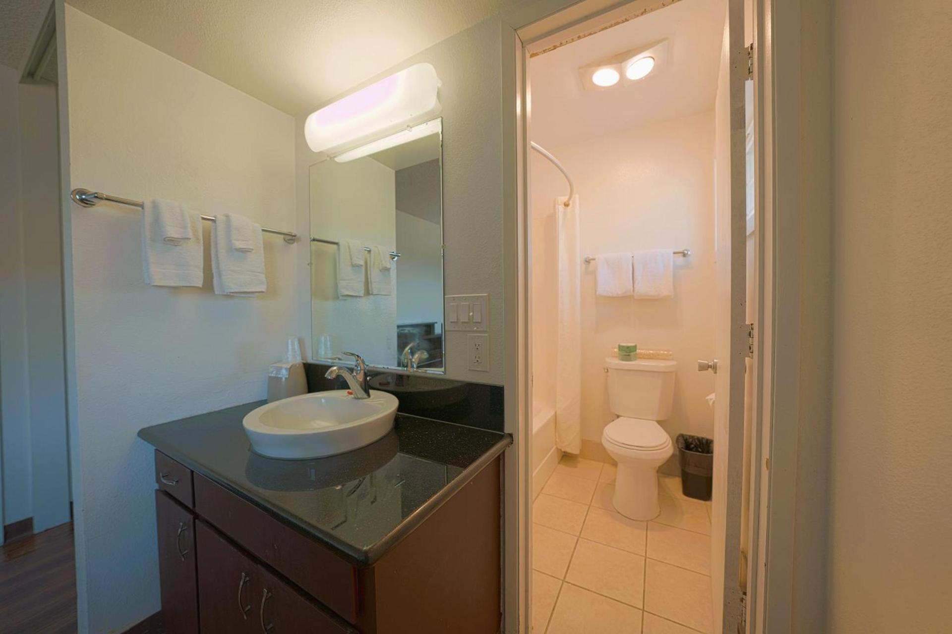 OYO Hotel St Helens OR photo 98