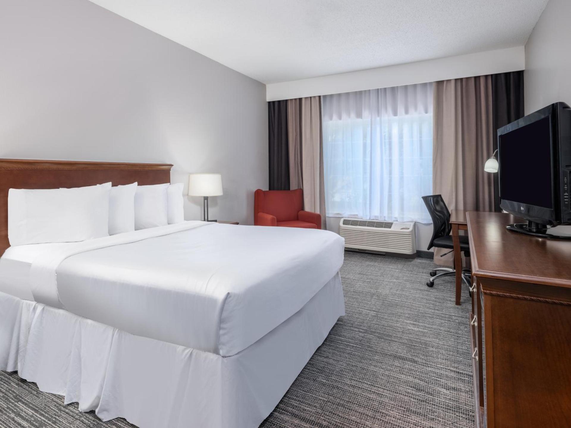 Country Inn & Suites by Radisson, Maumee - Toledo photo 22