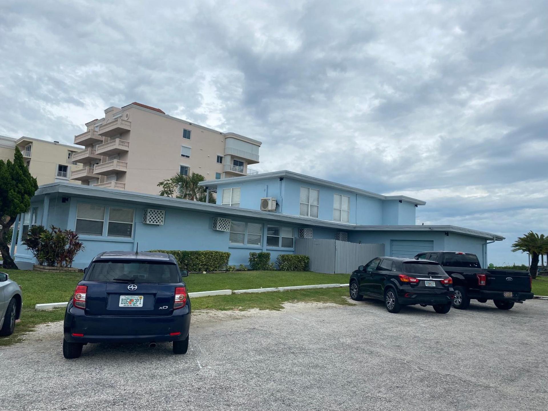 Sea Aire Oceanfront Inn photo 25