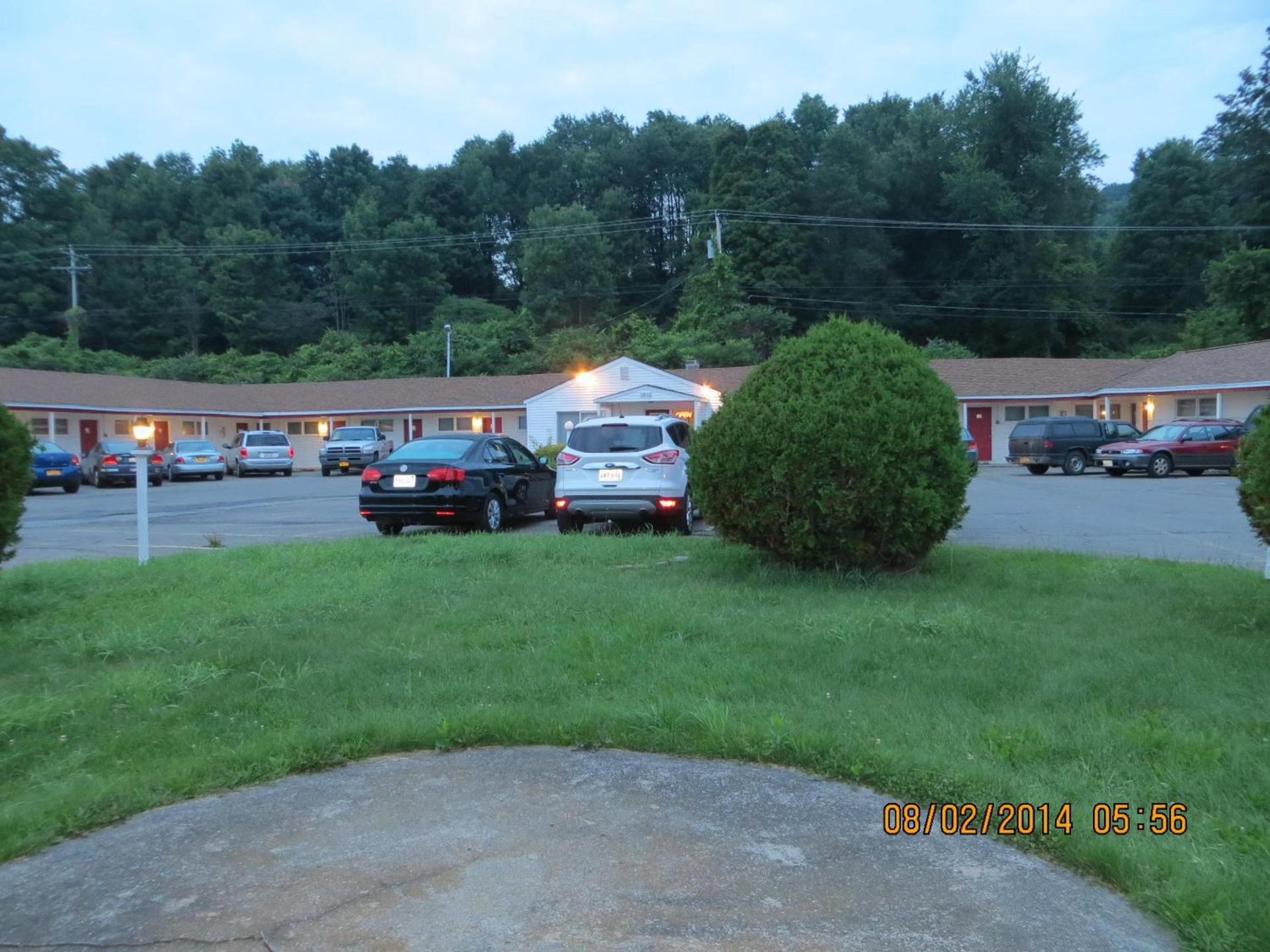 Cortland Motel photo 11