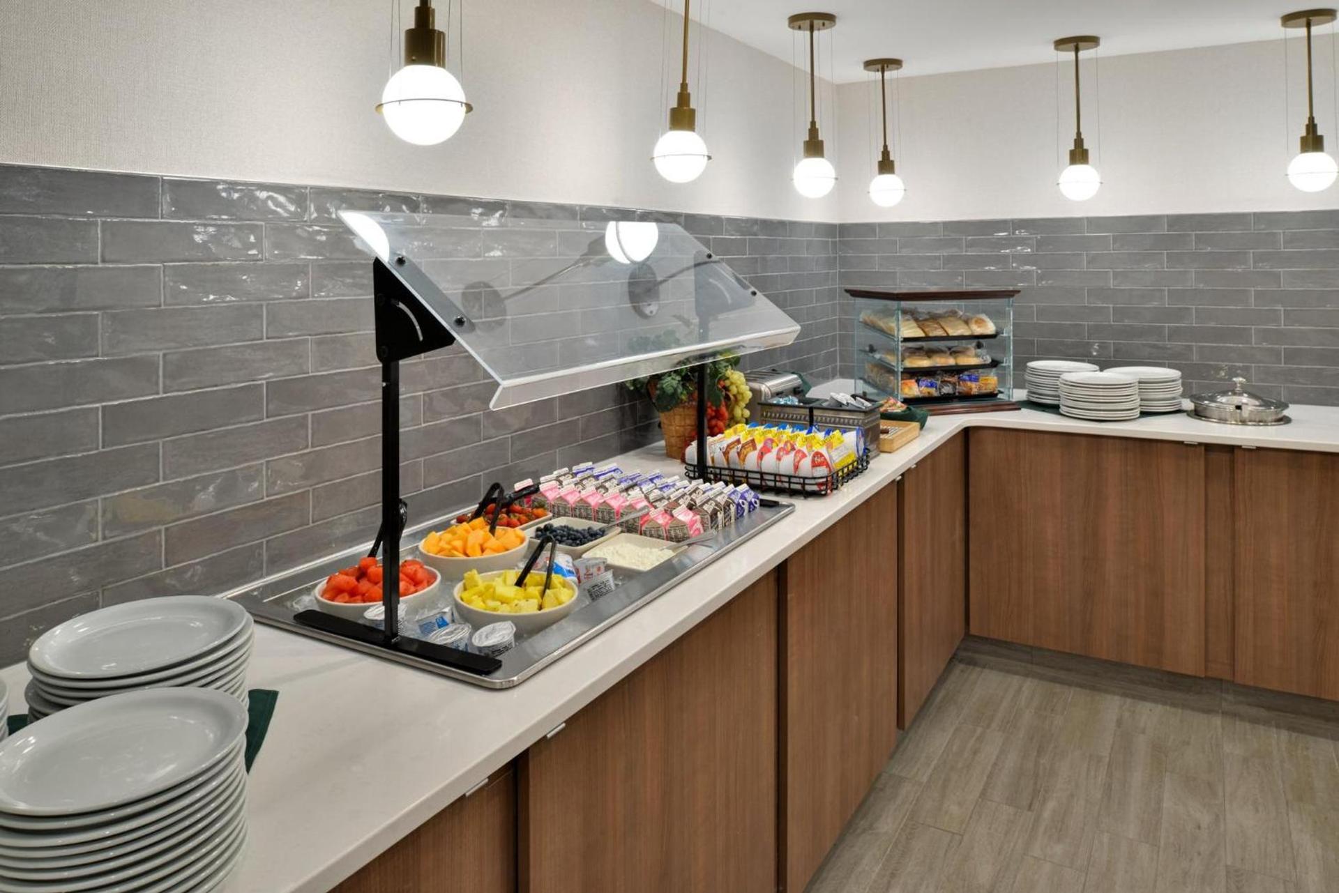 Holiday Inn Hotel & Suites Overland Park-Convention Center by IHG photo 38