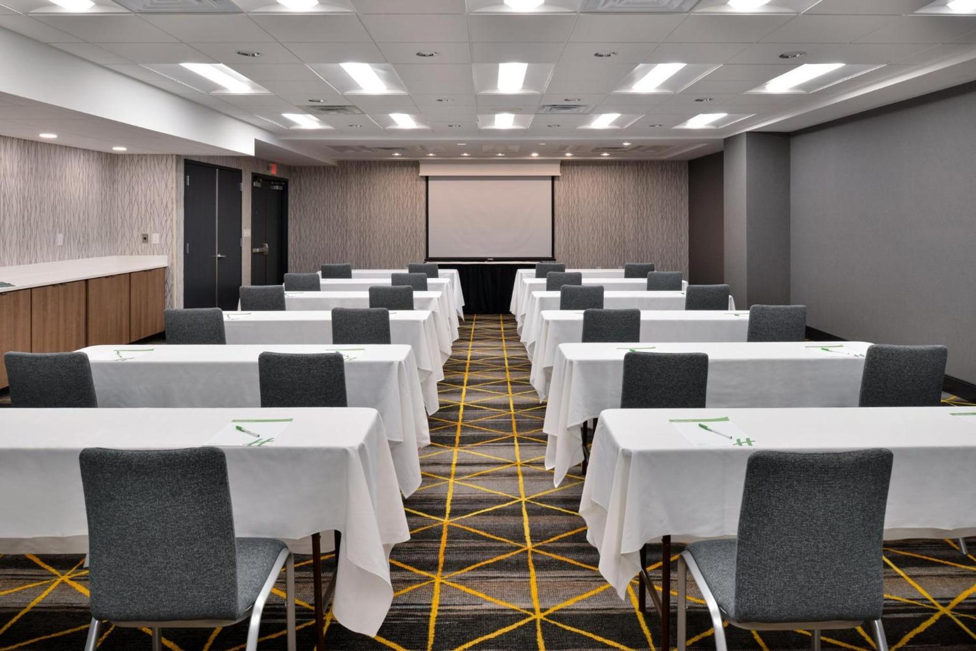 Holiday Inn Hotel & Suites Overland Park-Convention Center by IHG photo 26