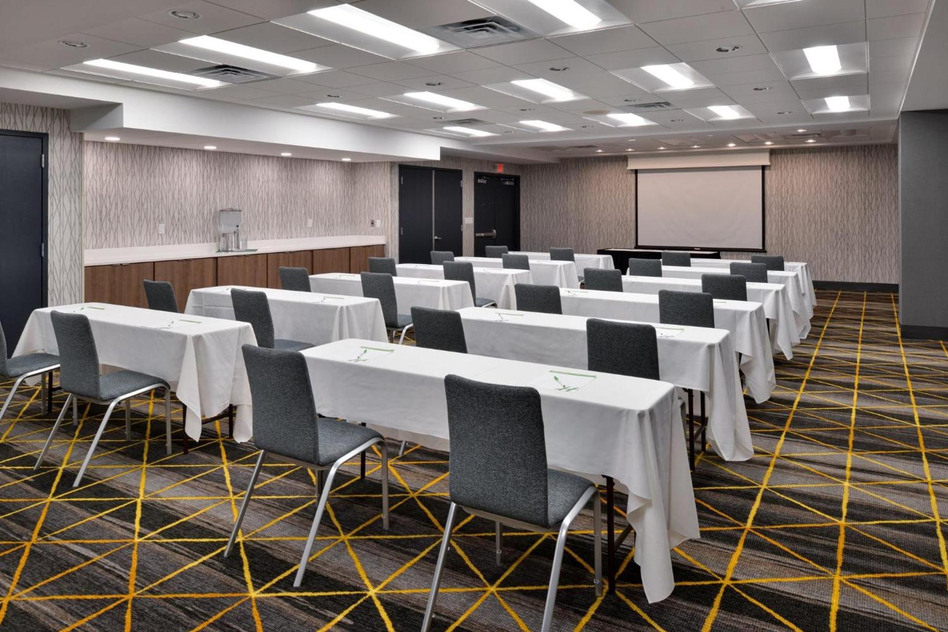 Holiday Inn Hotel & Suites Overland Park-Convention Center by IHG photo 47
