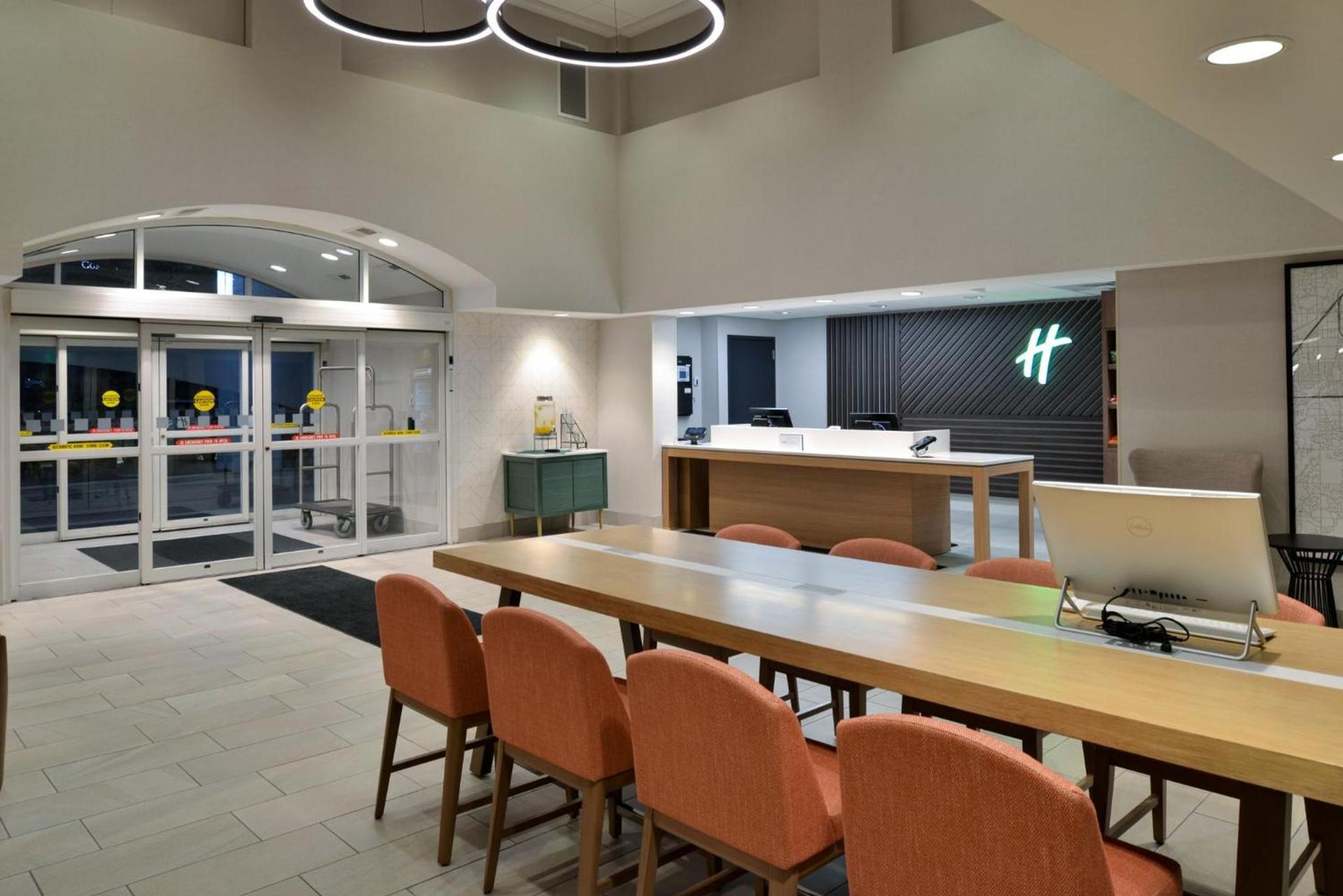 Holiday Inn Hotel & Suites Overland Park-Convention Center by IHG photo 17