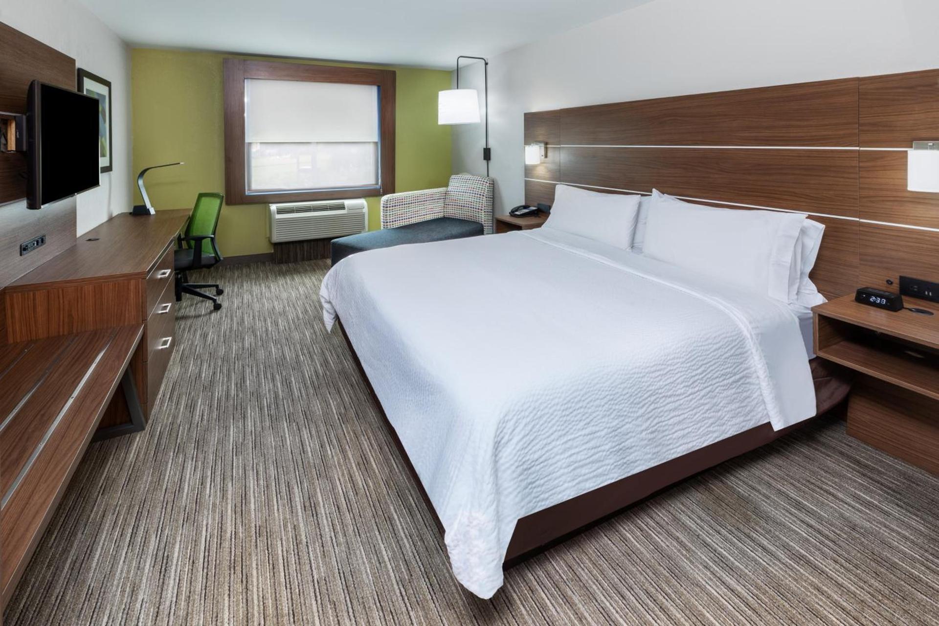 Holiday Inn Express & Suites Lafayette South by IHG photo 63
