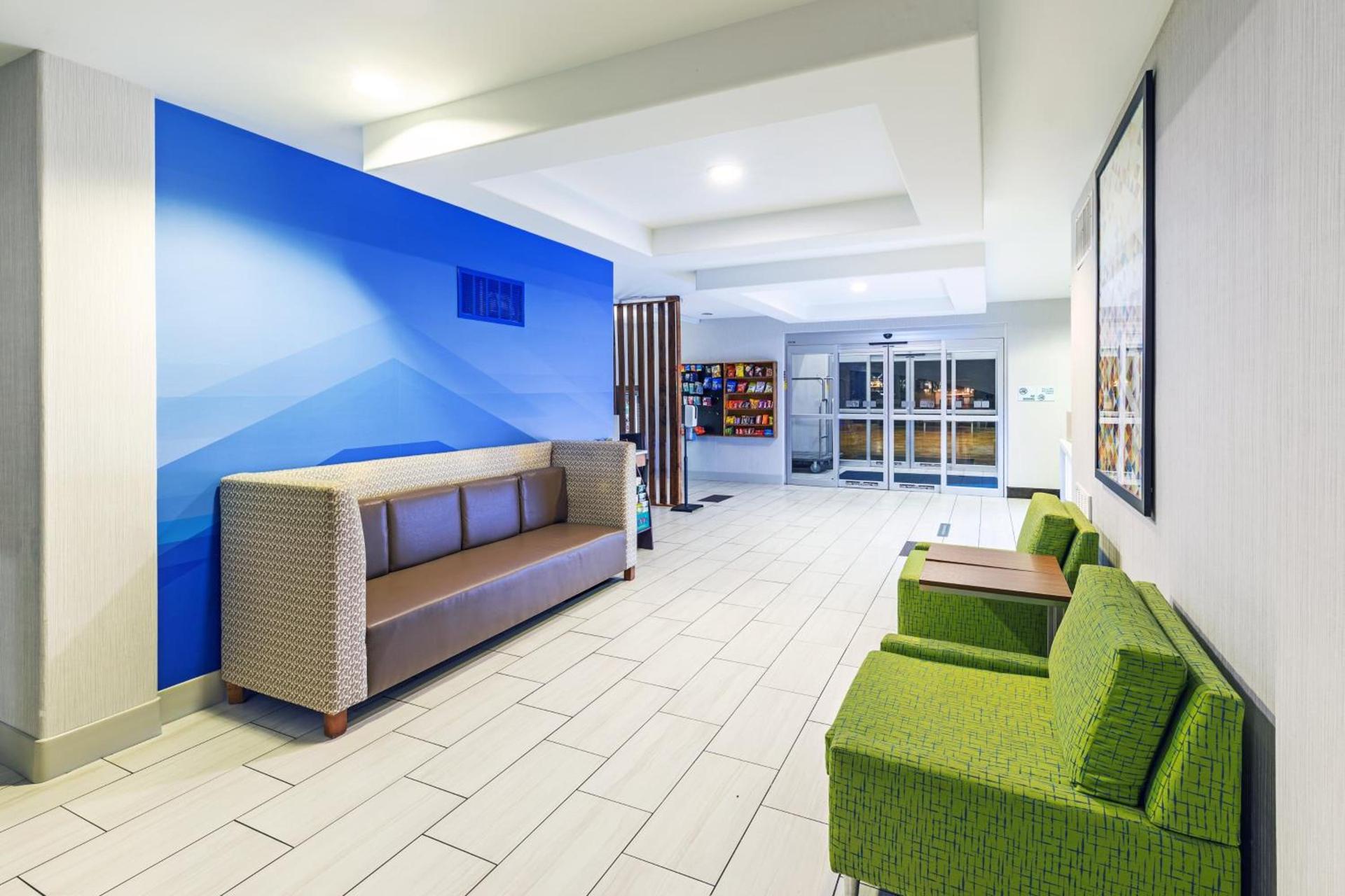Holiday Inn Express & Suites Lafayette South by IHG photo 64