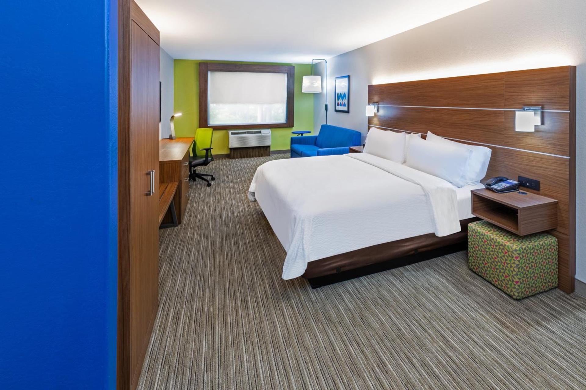 Holiday Inn Express & Suites Lafayette South by IHG photo 73