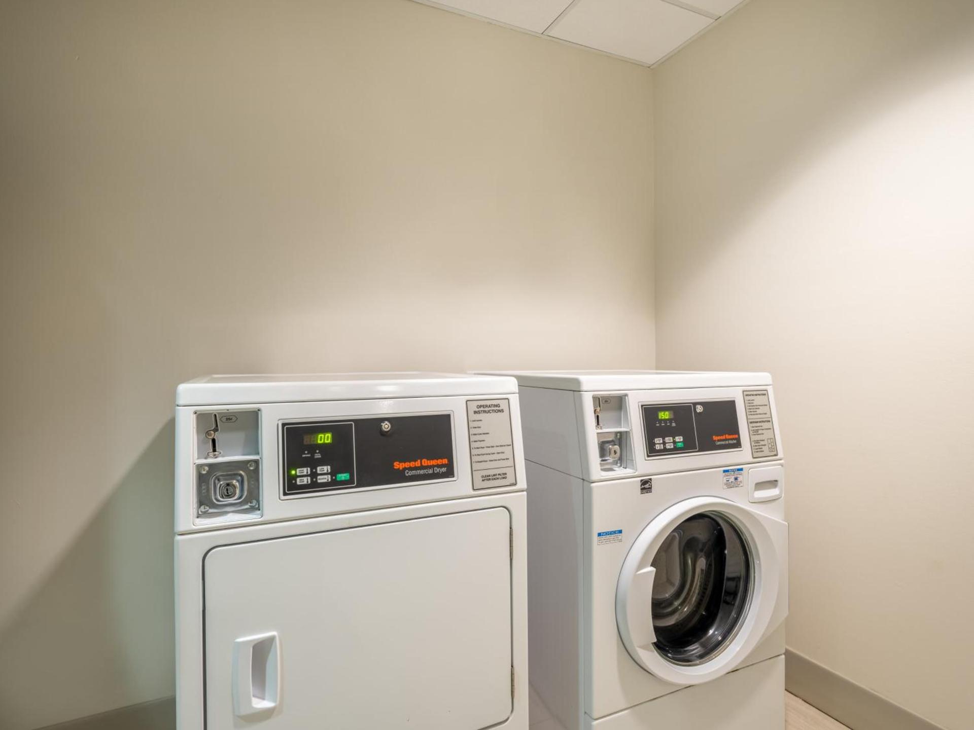 Holiday Inn Express Gas City by IHG photo 12