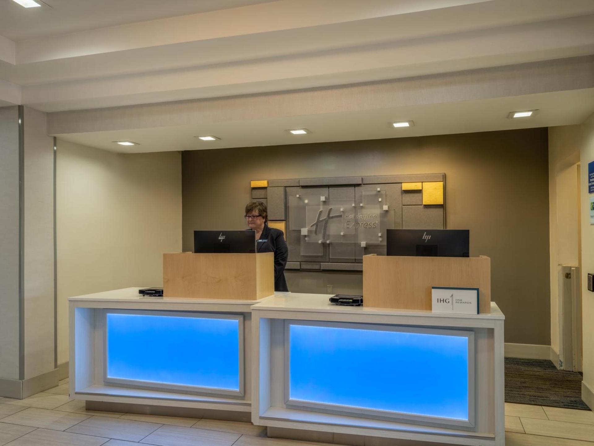 Holiday Inn Express Gas City by IHG photo 13