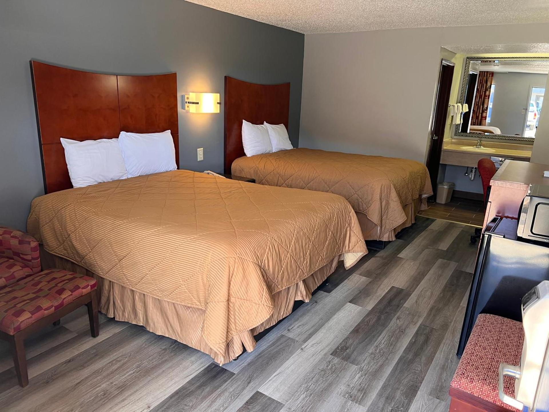 Briarwood Inn photo 14