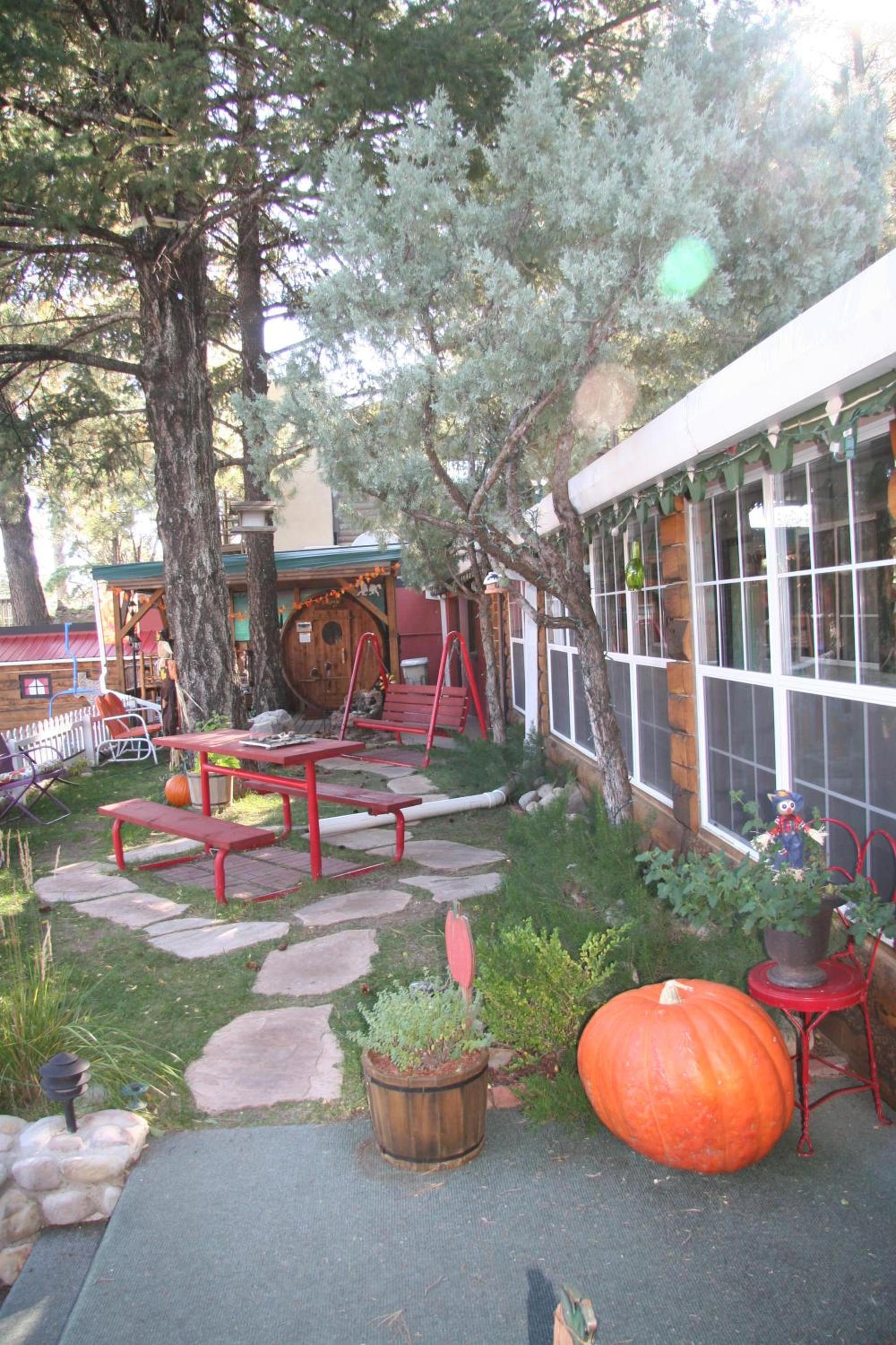 Sitzmark Chalet Inn photo 65