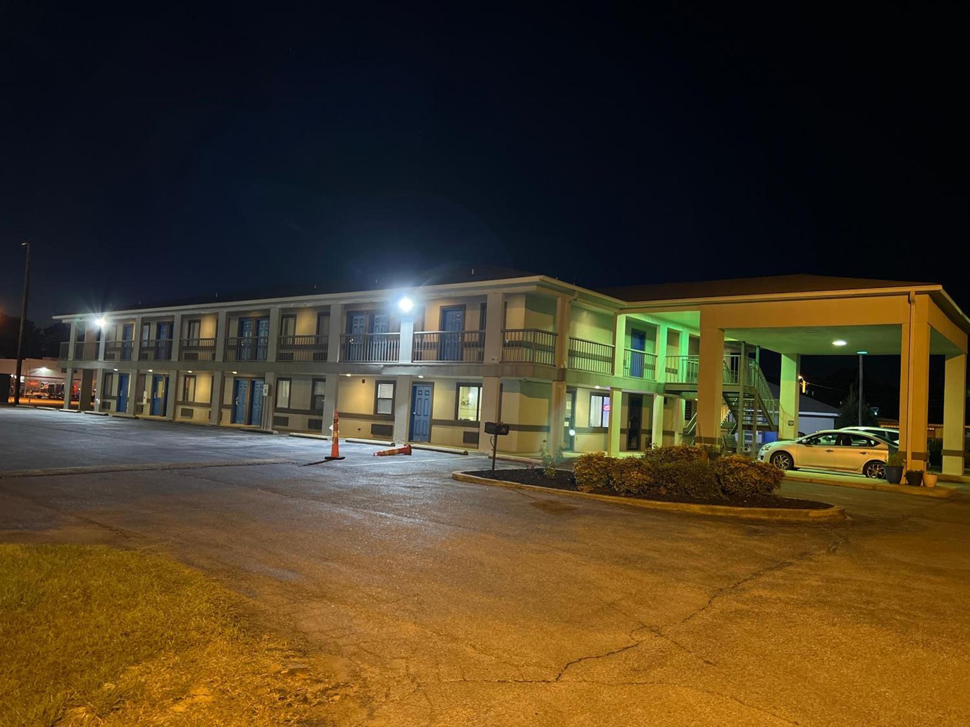 Briarwood Inn photo 1