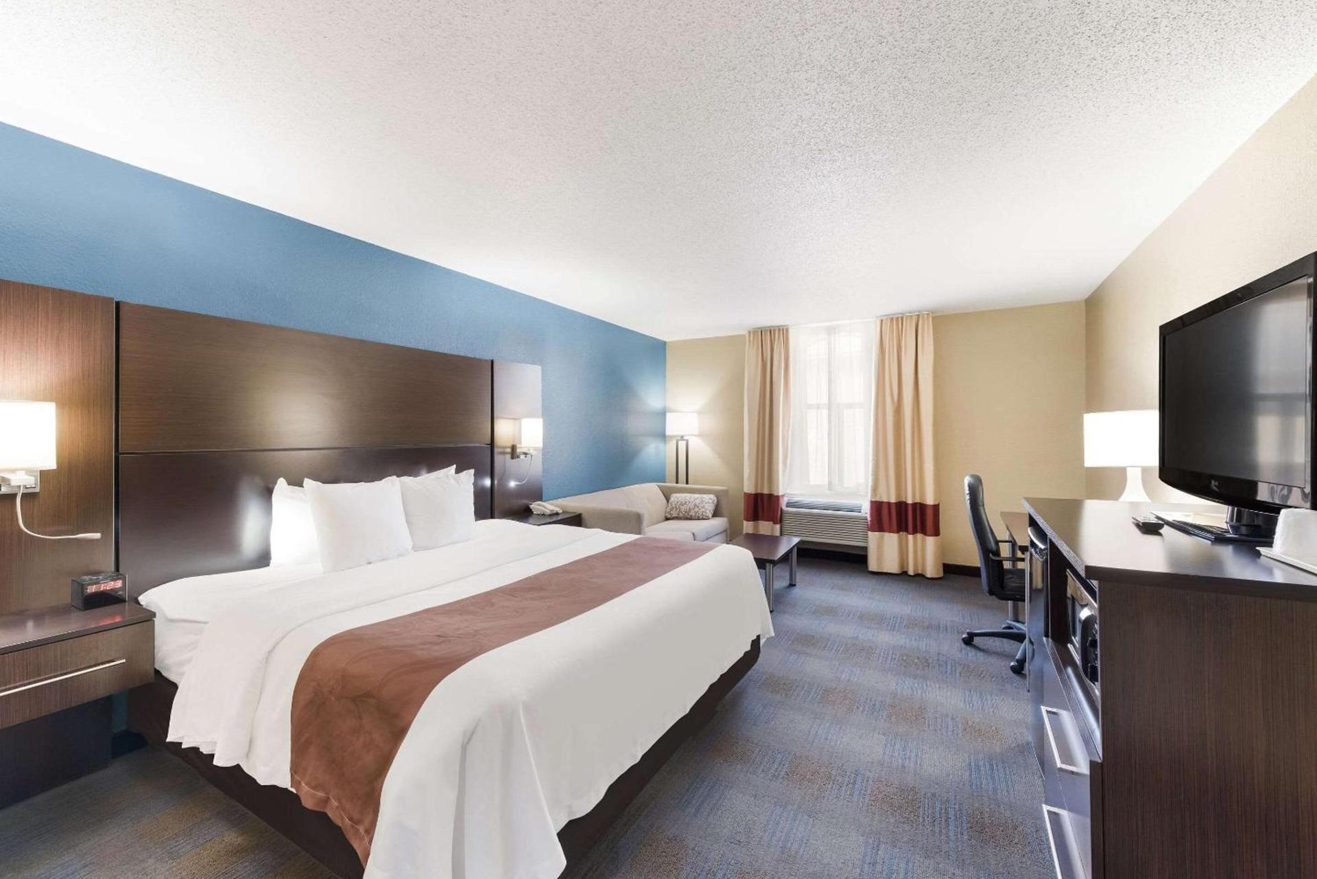Quality Inn Upper Sandusky photo 13