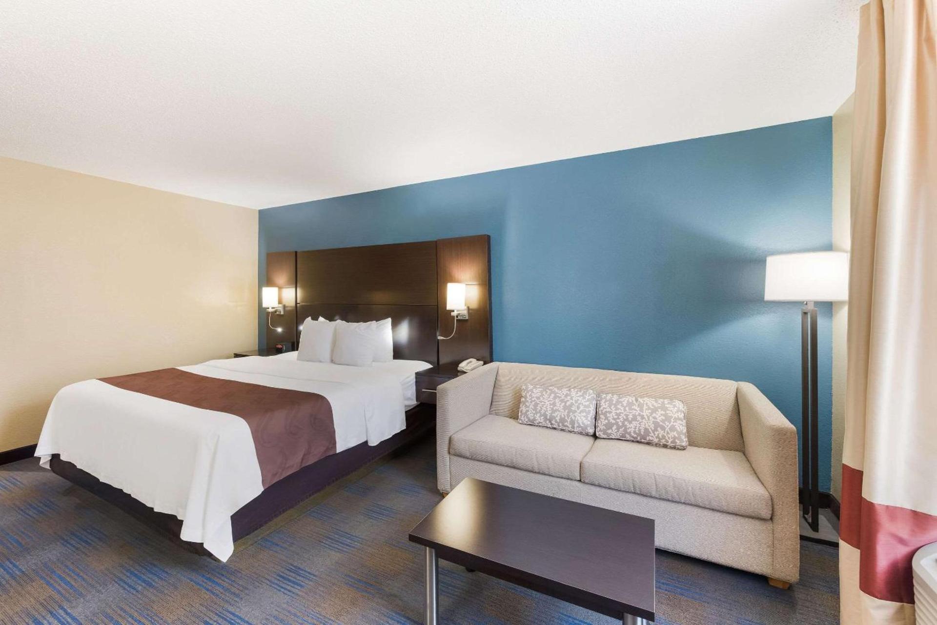 Quality Inn Upper Sandusky photo 14