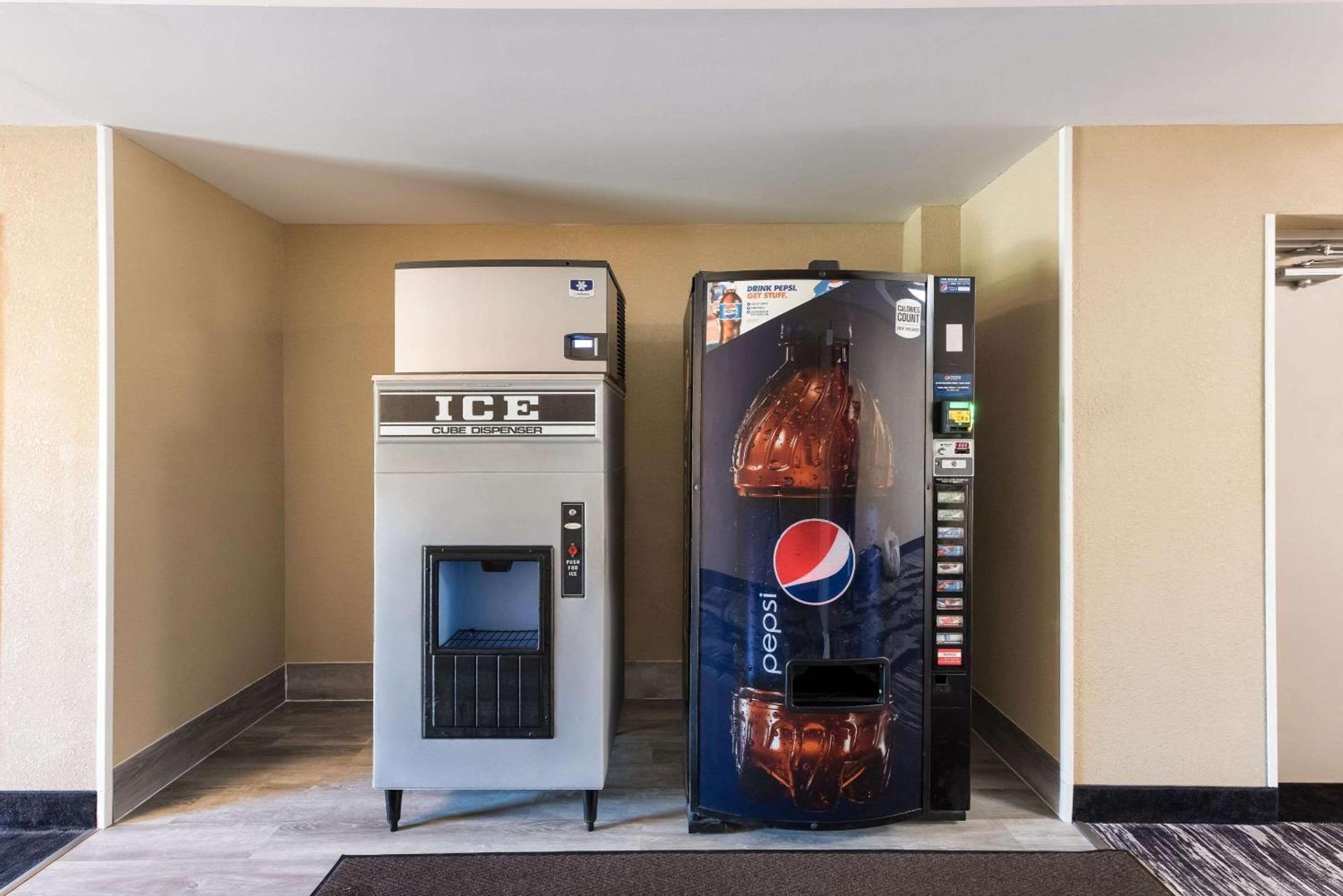 Quality Inn Upper Sandusky photo 35