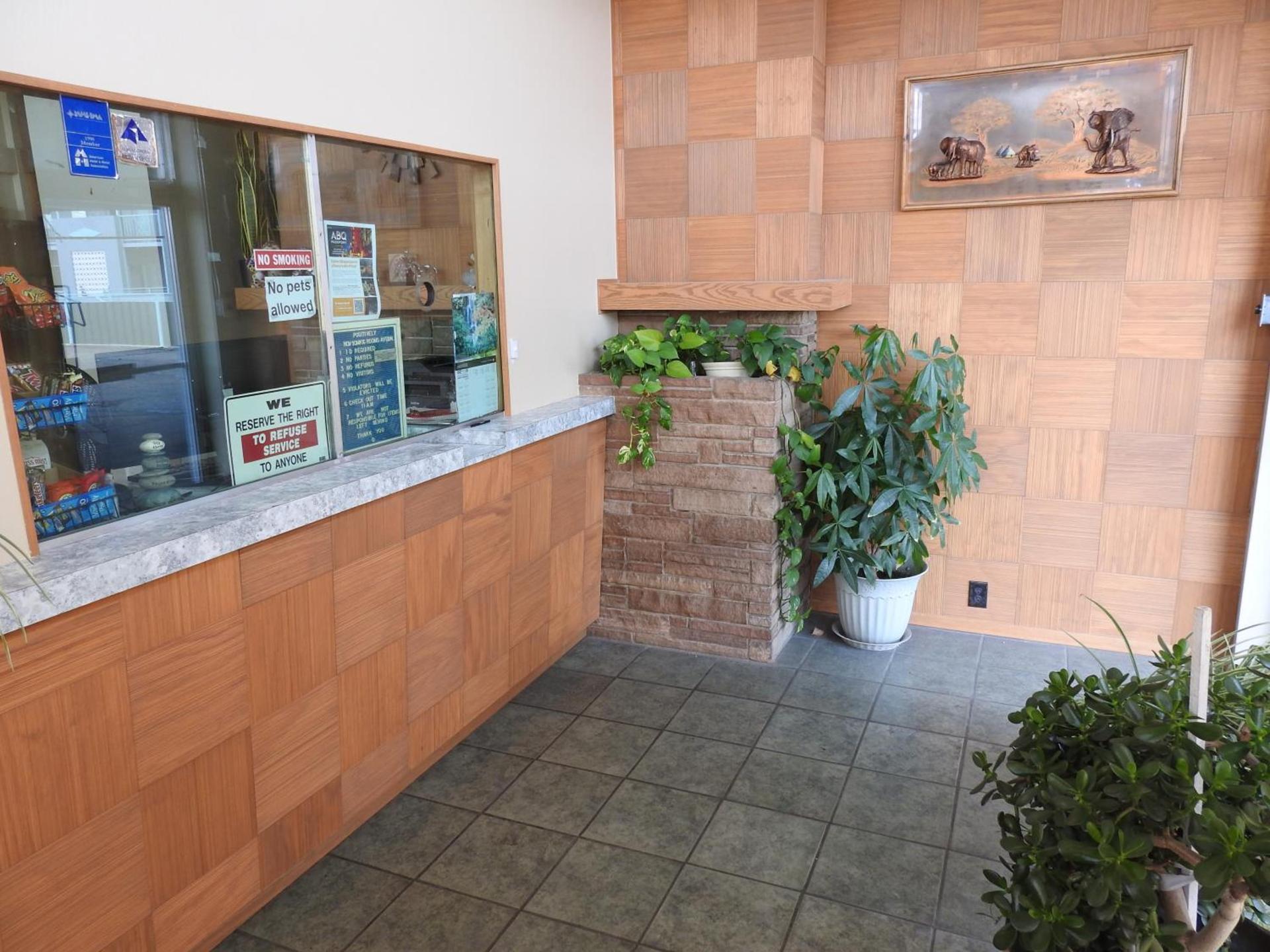 Downtown Inn photo 65