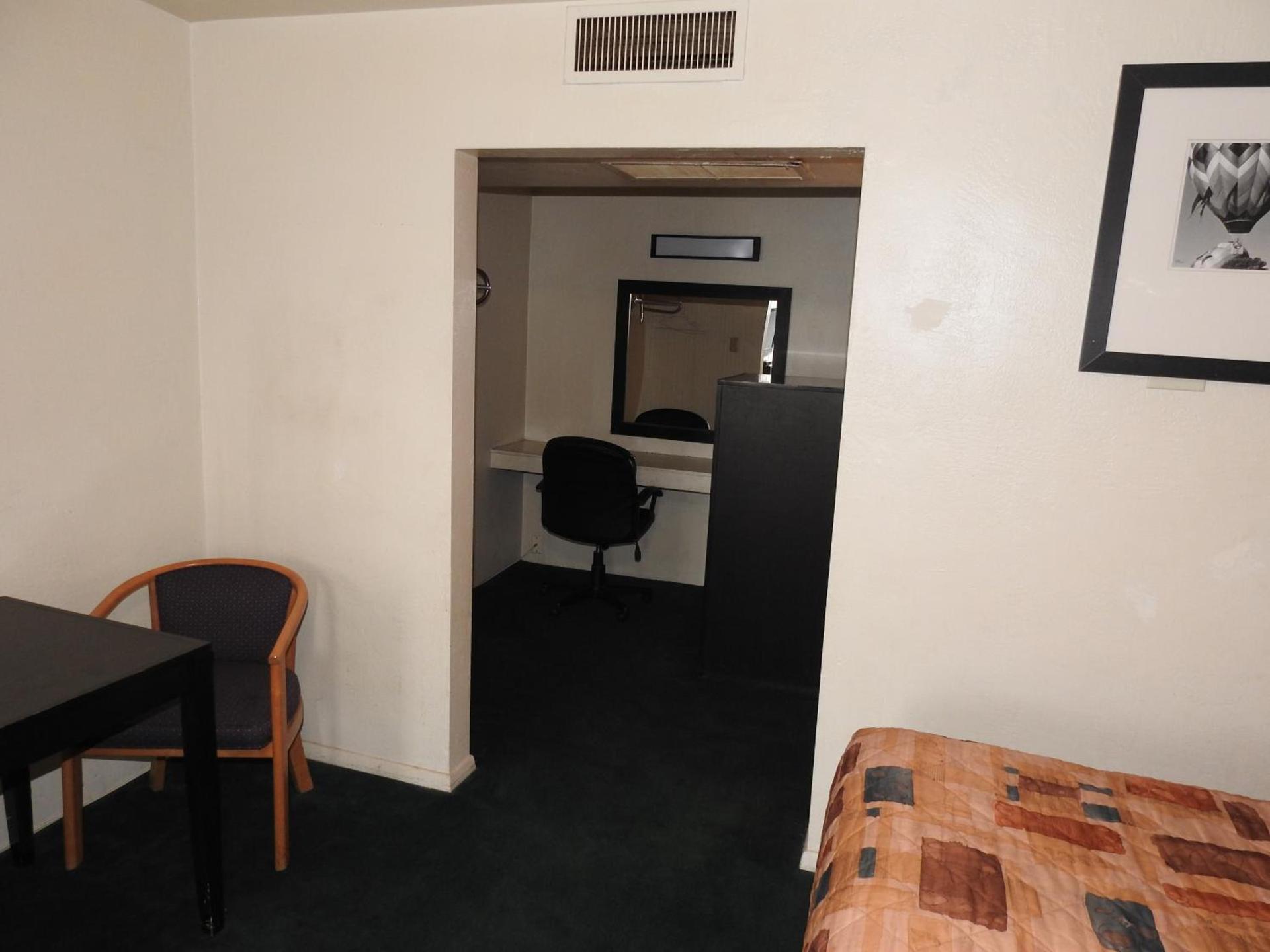 Downtown Inn photo 74