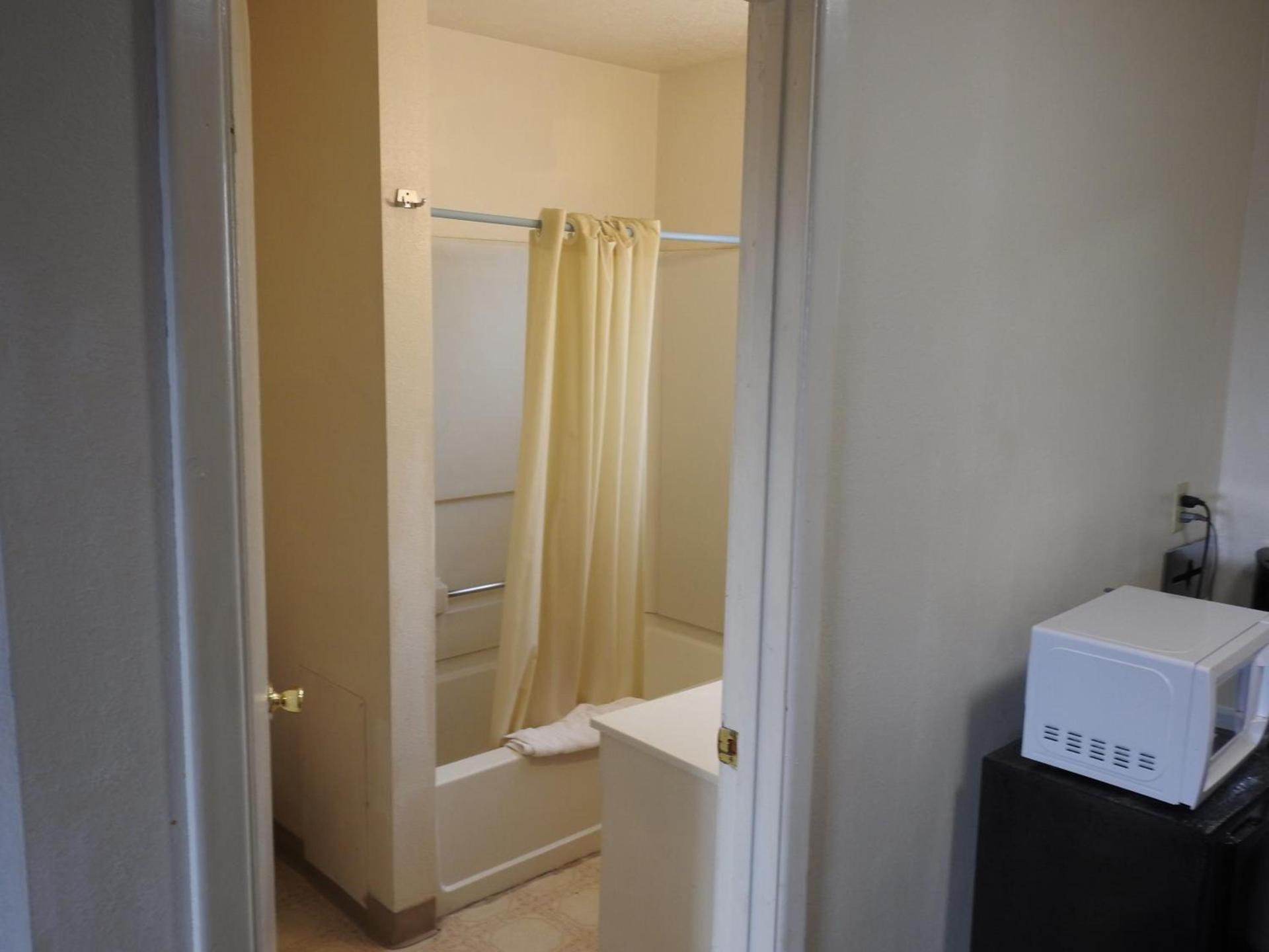 Downtown Inn photo 79