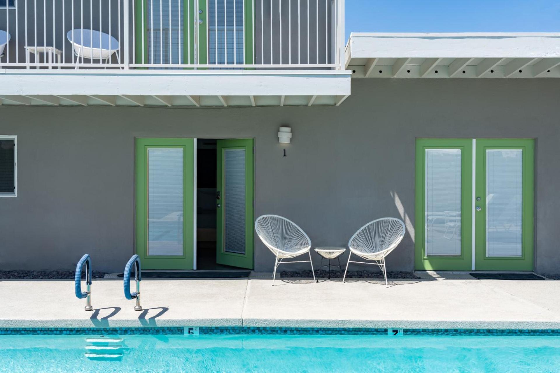Desert Hot Springs Inn photo 17
