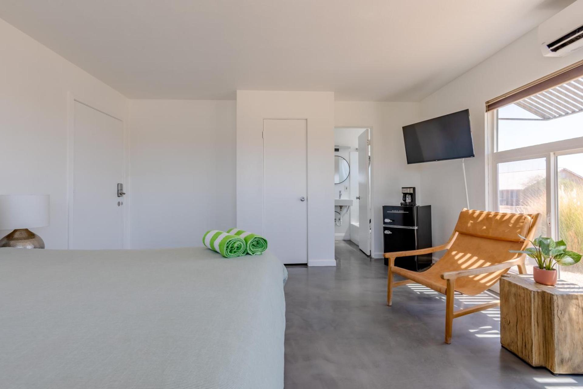 Desert Hot Springs Inn photo 33