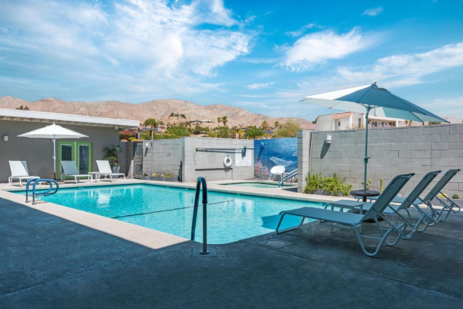 Desert Hot Springs Inn photo 5