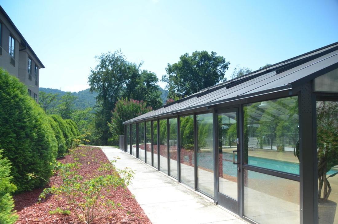 Smoky Mountain Inn & Suites photo 12