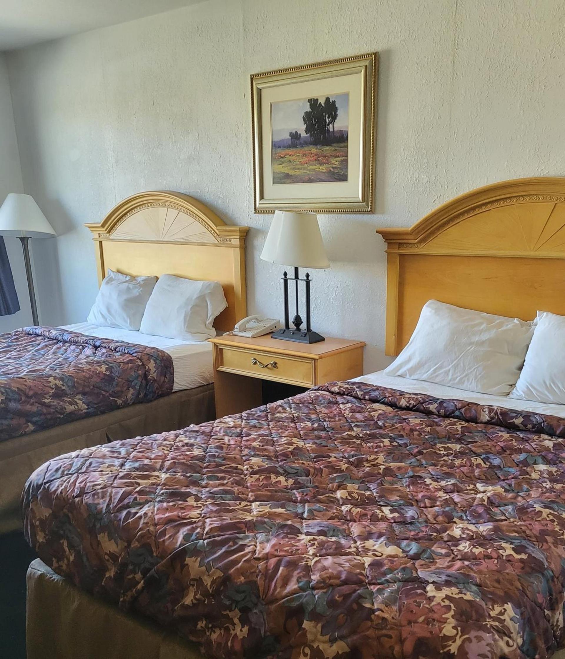 Rodeway Inn Brazil photo 28