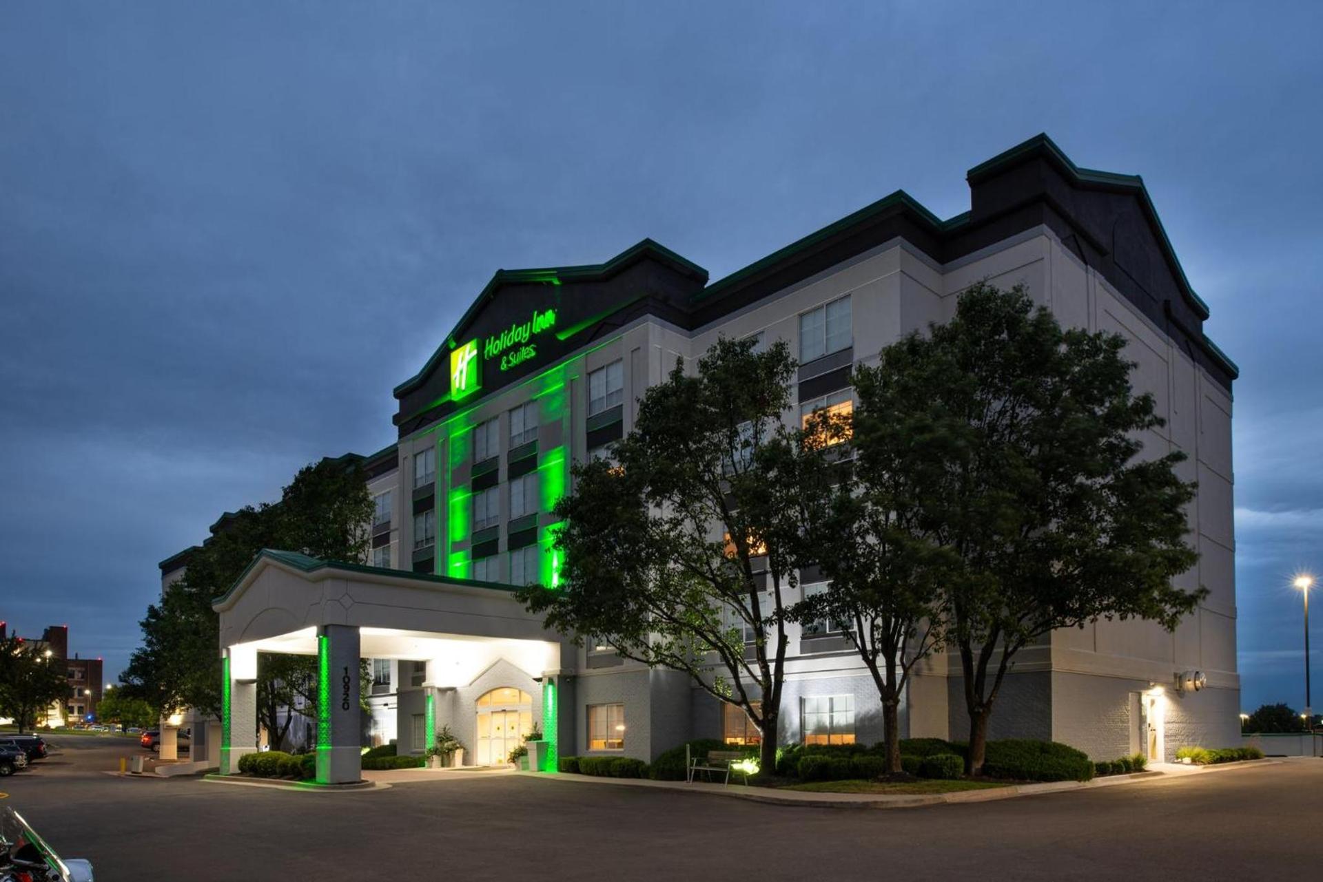 Holiday Inn Hotel & Suites Overland Park-Convention Center by IHG photo 46