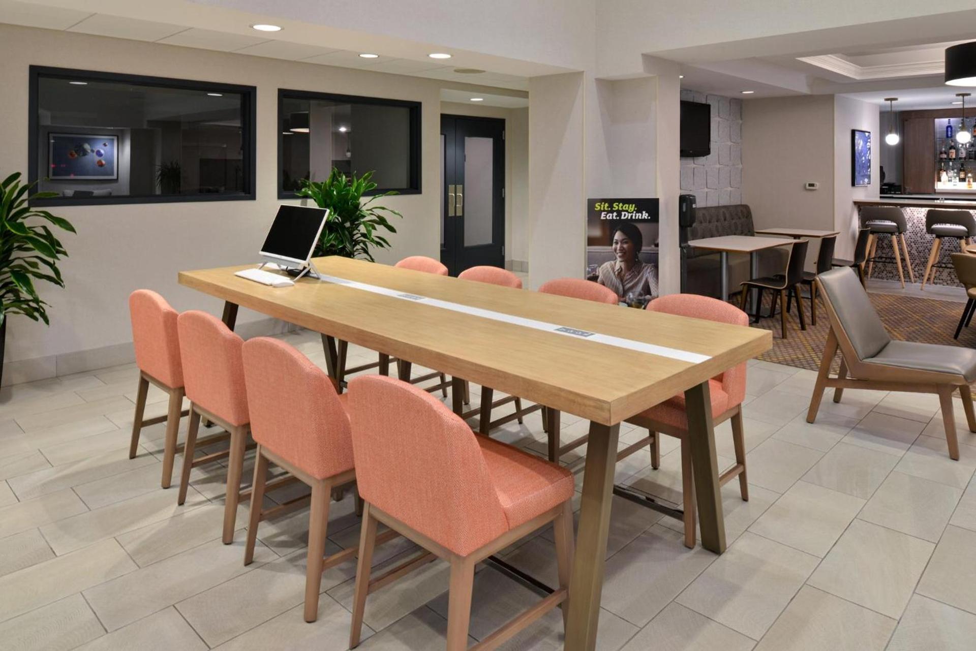 Holiday Inn Hotel & Suites Overland Park-Convention Center by IHG photo 19