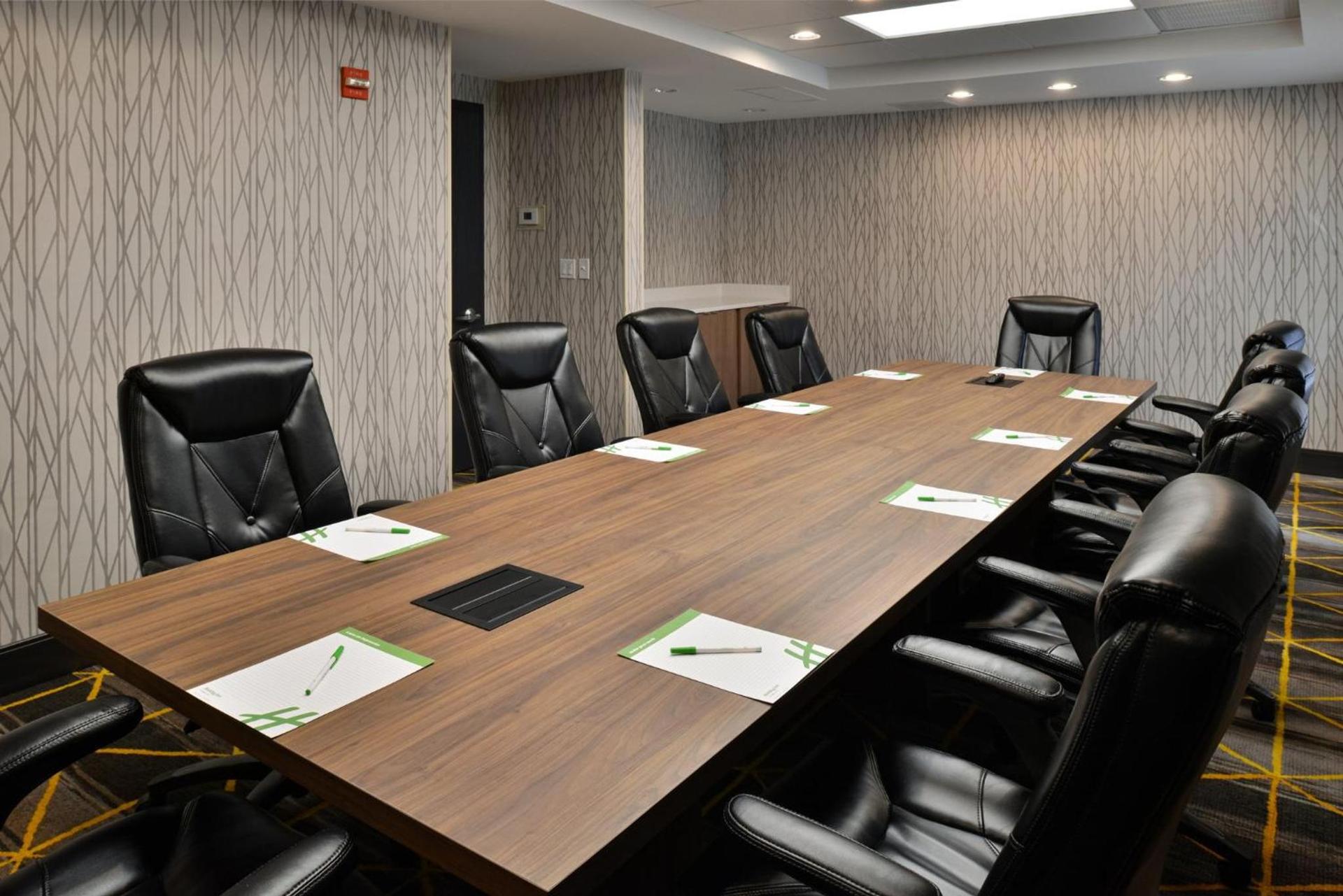 Holiday Inn Hotel & Suites Overland Park-Convention Center by IHG photo 34