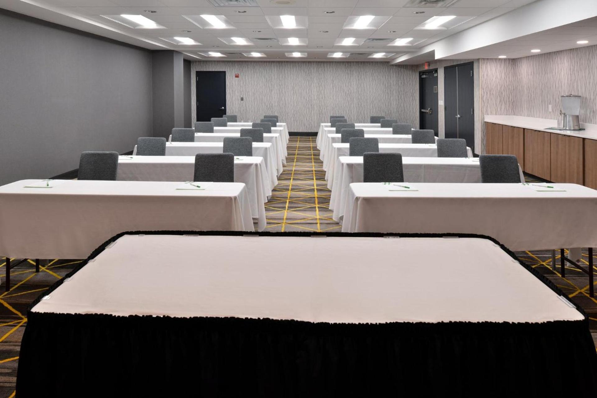 Holiday Inn Hotel & Suites Overland Park-Convention Center by IHG photo 45