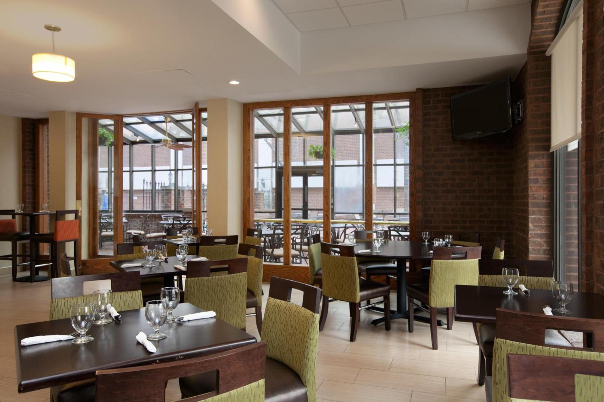 Days Inn by Wyndham Baltimore Inner Harbor photo 53