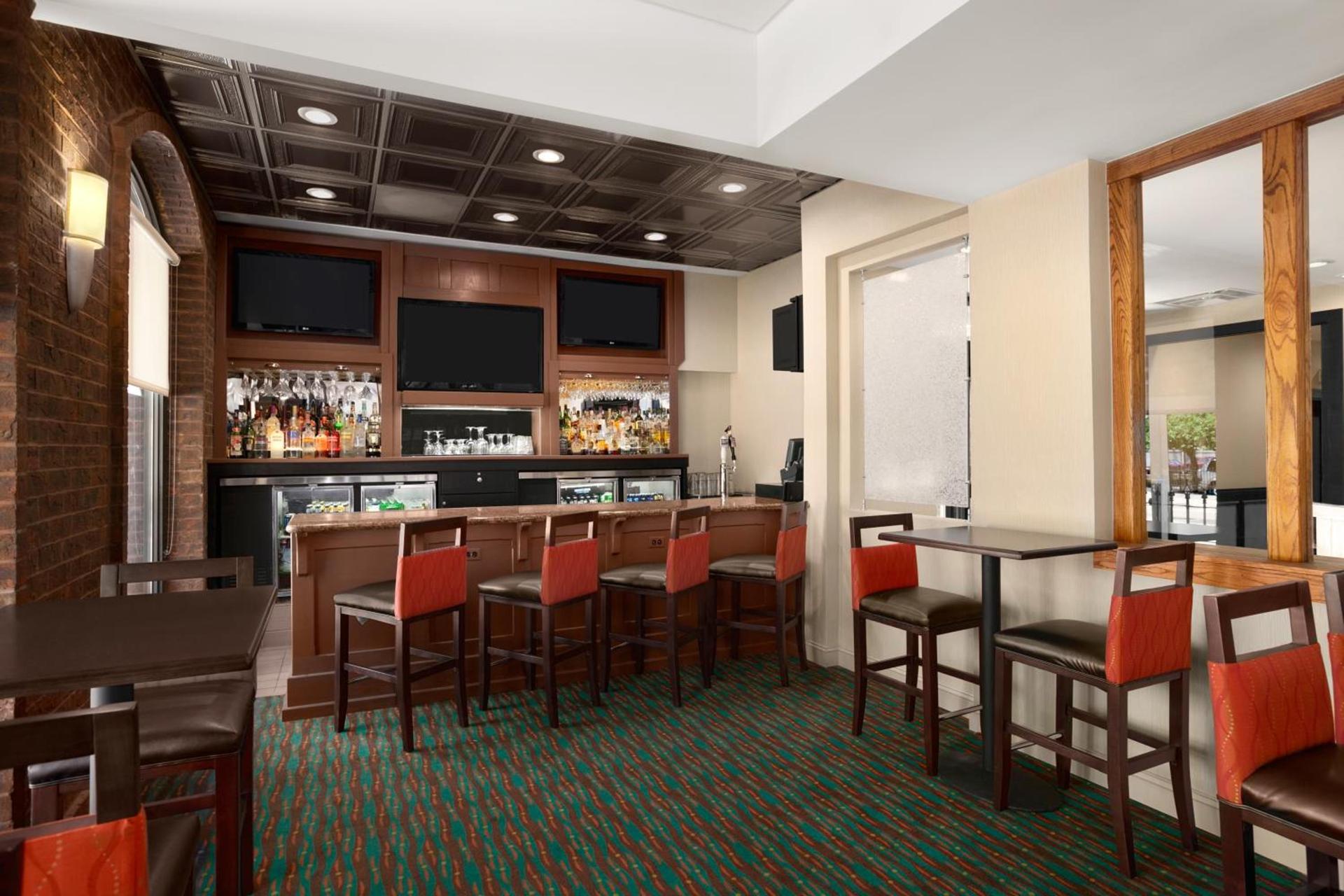 Days Inn by Wyndham Baltimore Inner Harbor photo 52