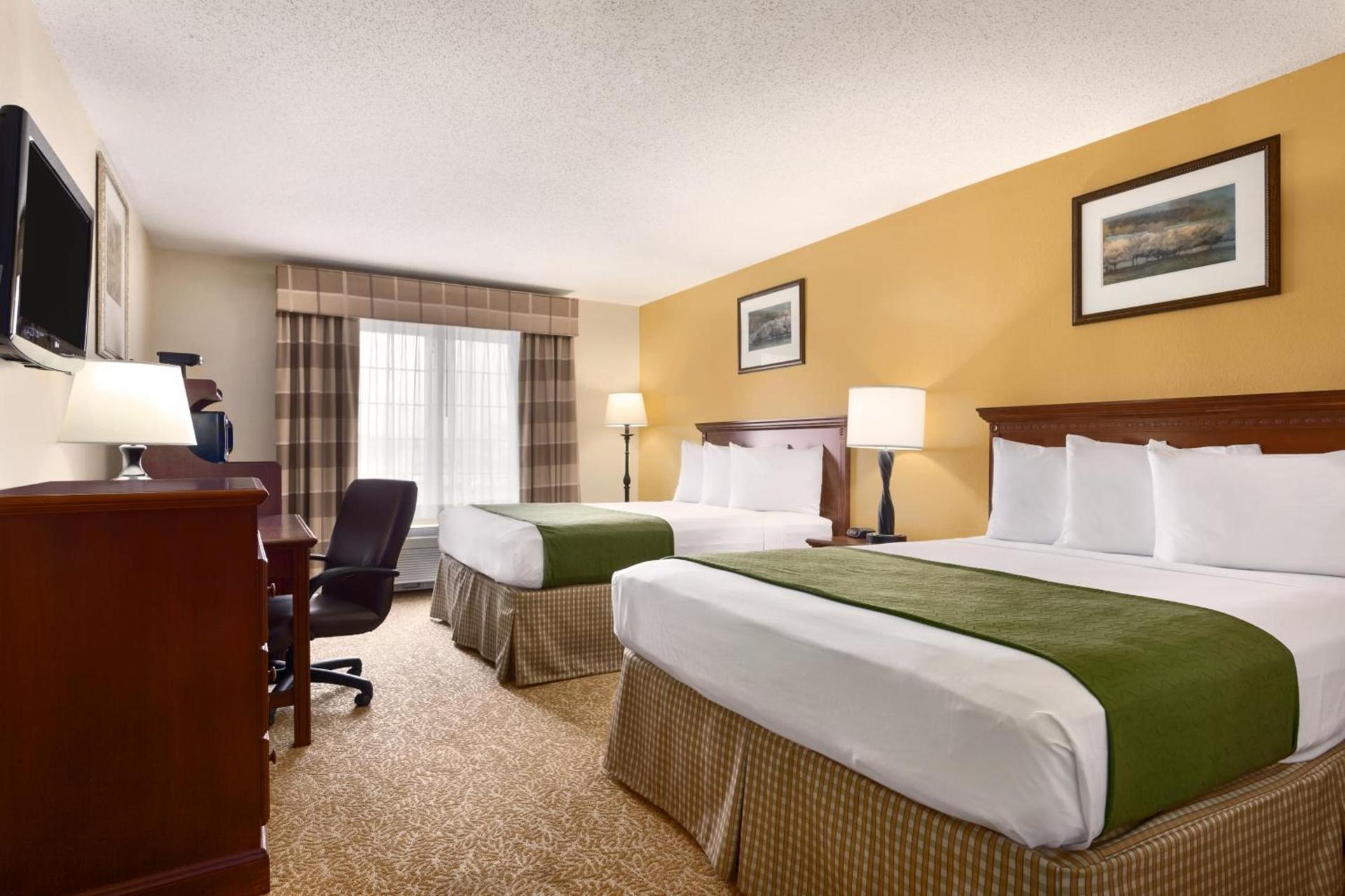 Country Inn & Suites by Radisson, Marion, OH photo 17