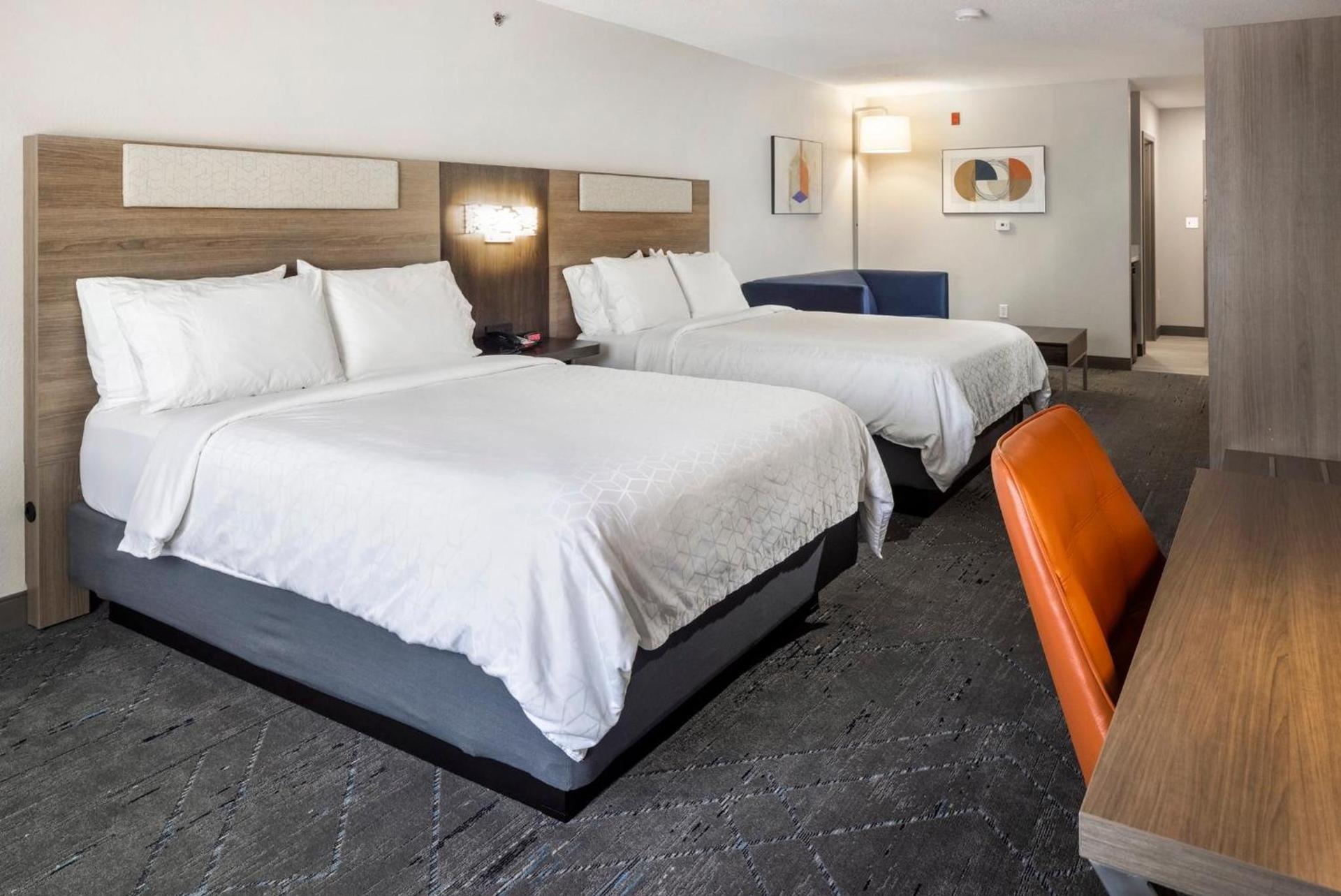 Holiday Inn Express Hotel & Suites Festus-South St. Louis by IHG photo 50