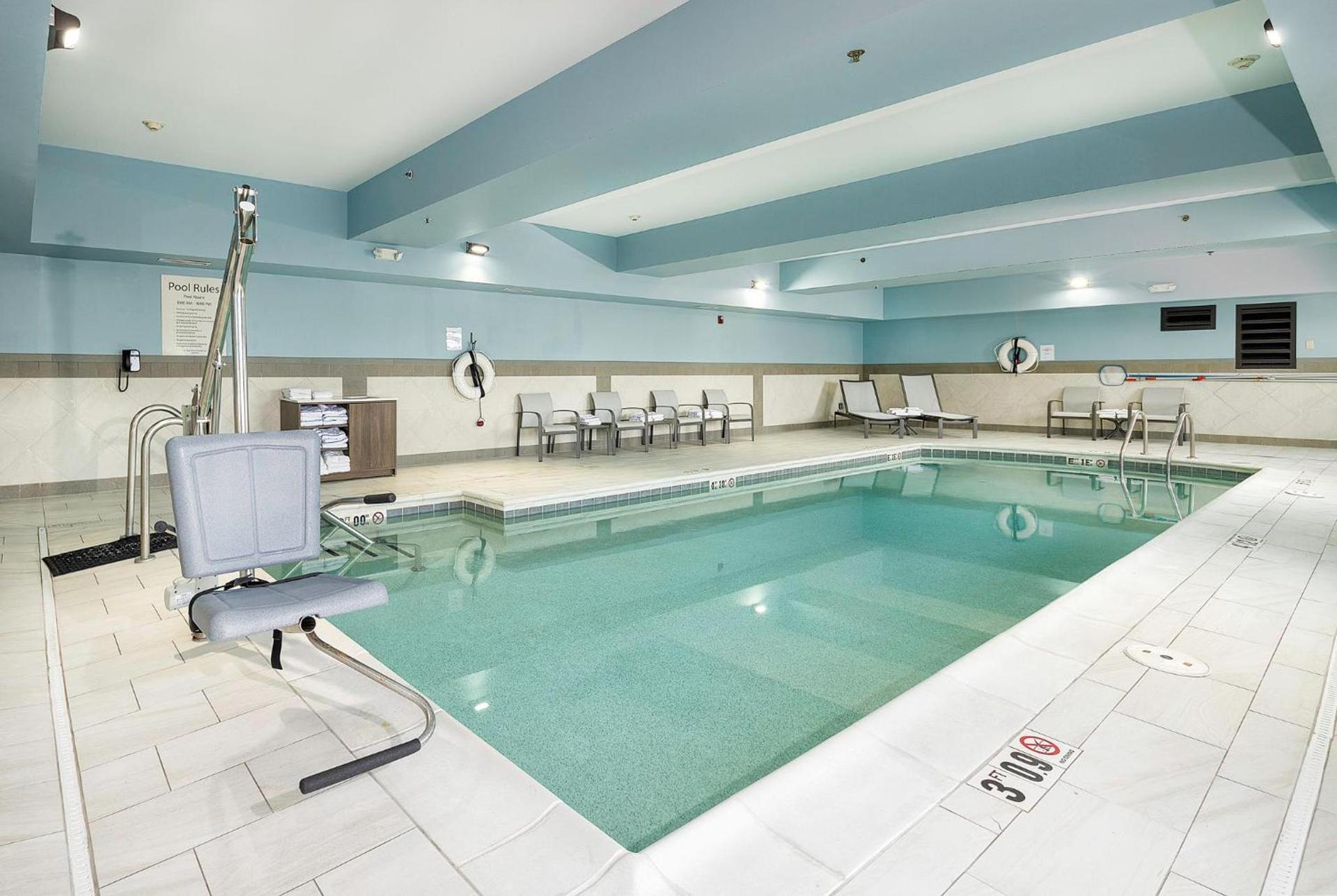 Holiday Inn Express Hotel & Suites Festus-South St. Louis by IHG photo 22